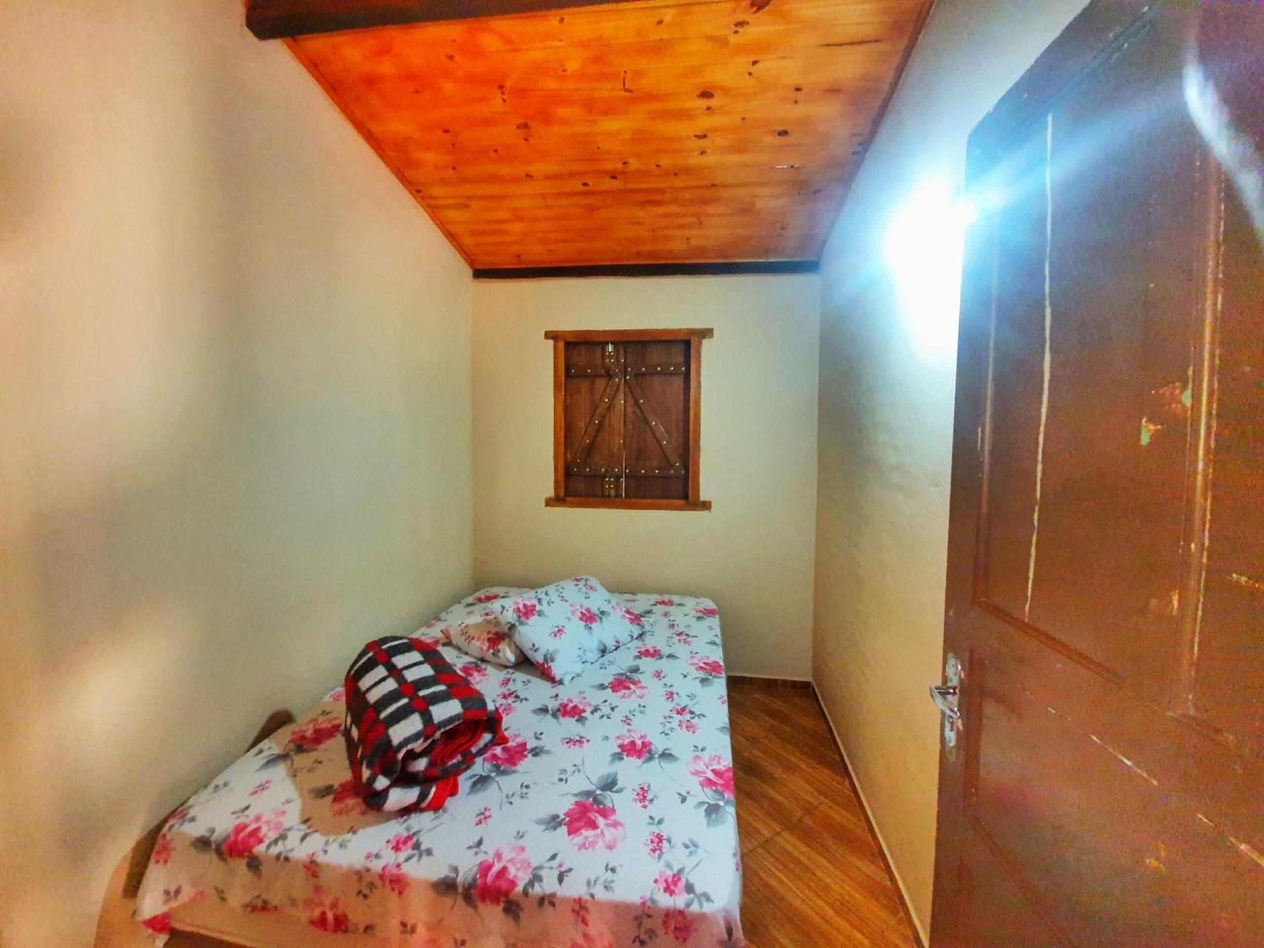 Double Room with Balcony (3 Adults) photo 1