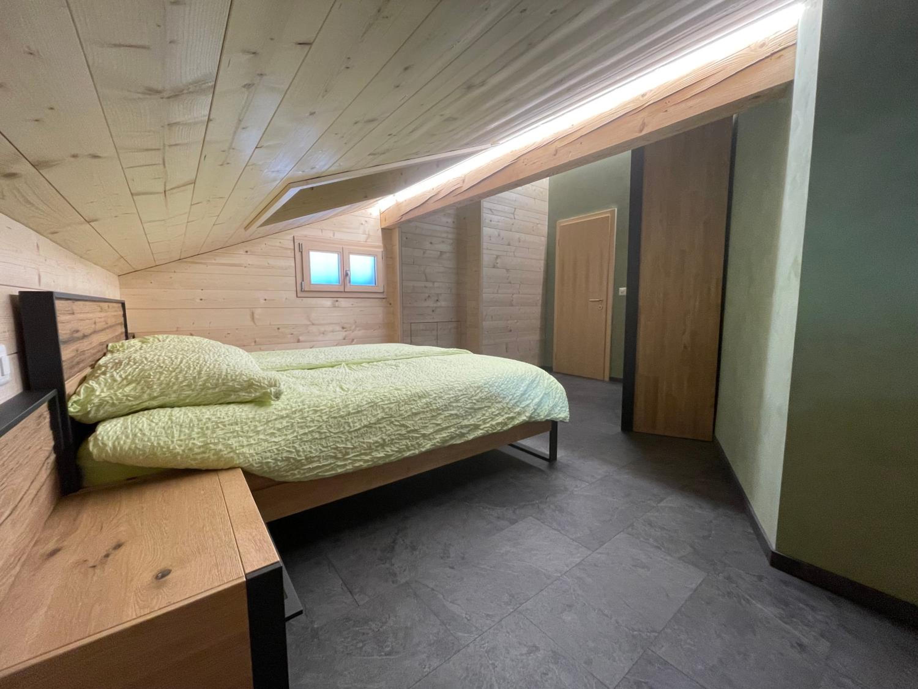 Four-Bedroom Apartment With Balcony  photo 3