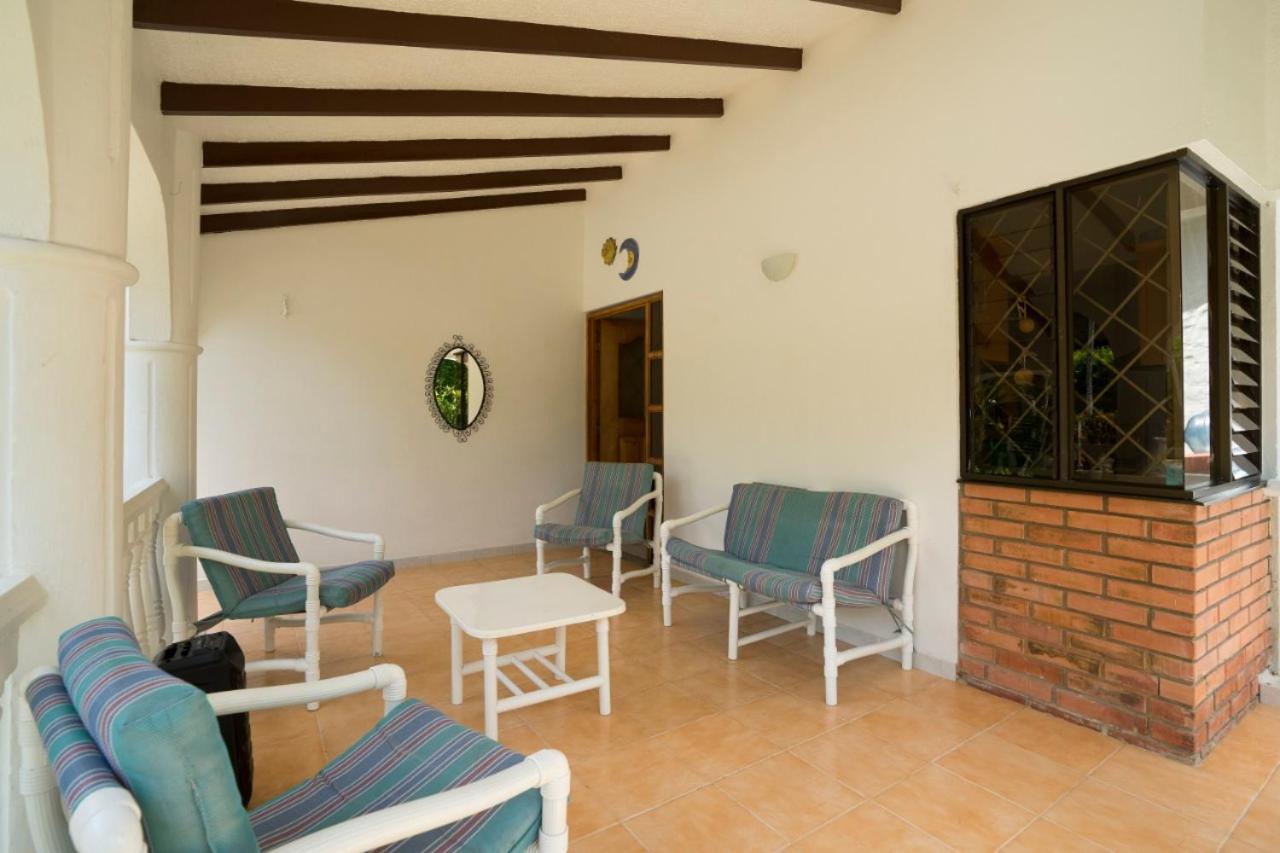 Four-Bedroom House photo 2