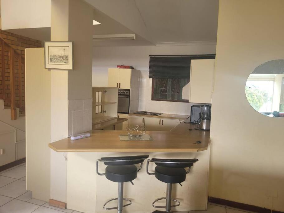 One-Bedroom House photo 2