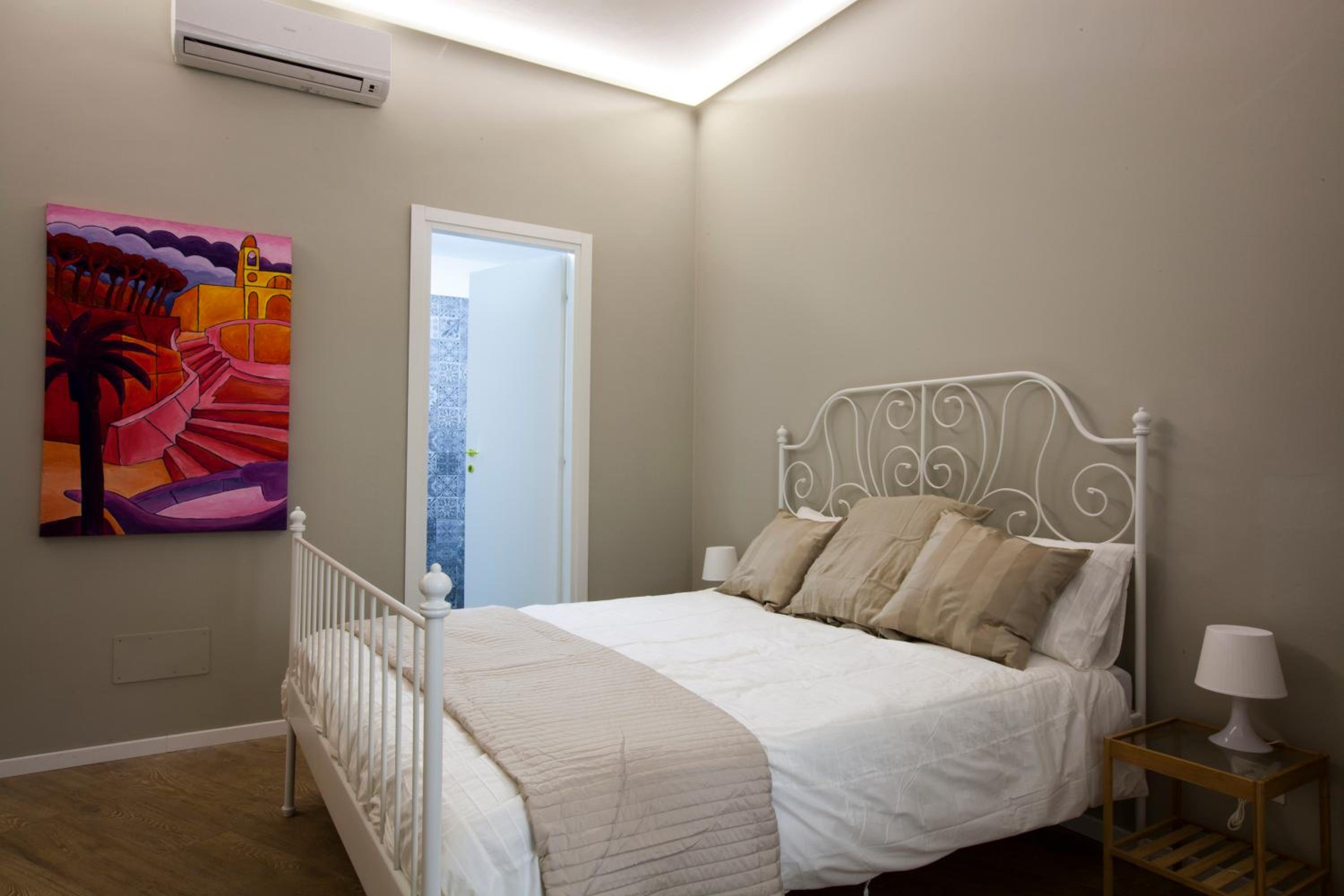 Large Double Room photo 2