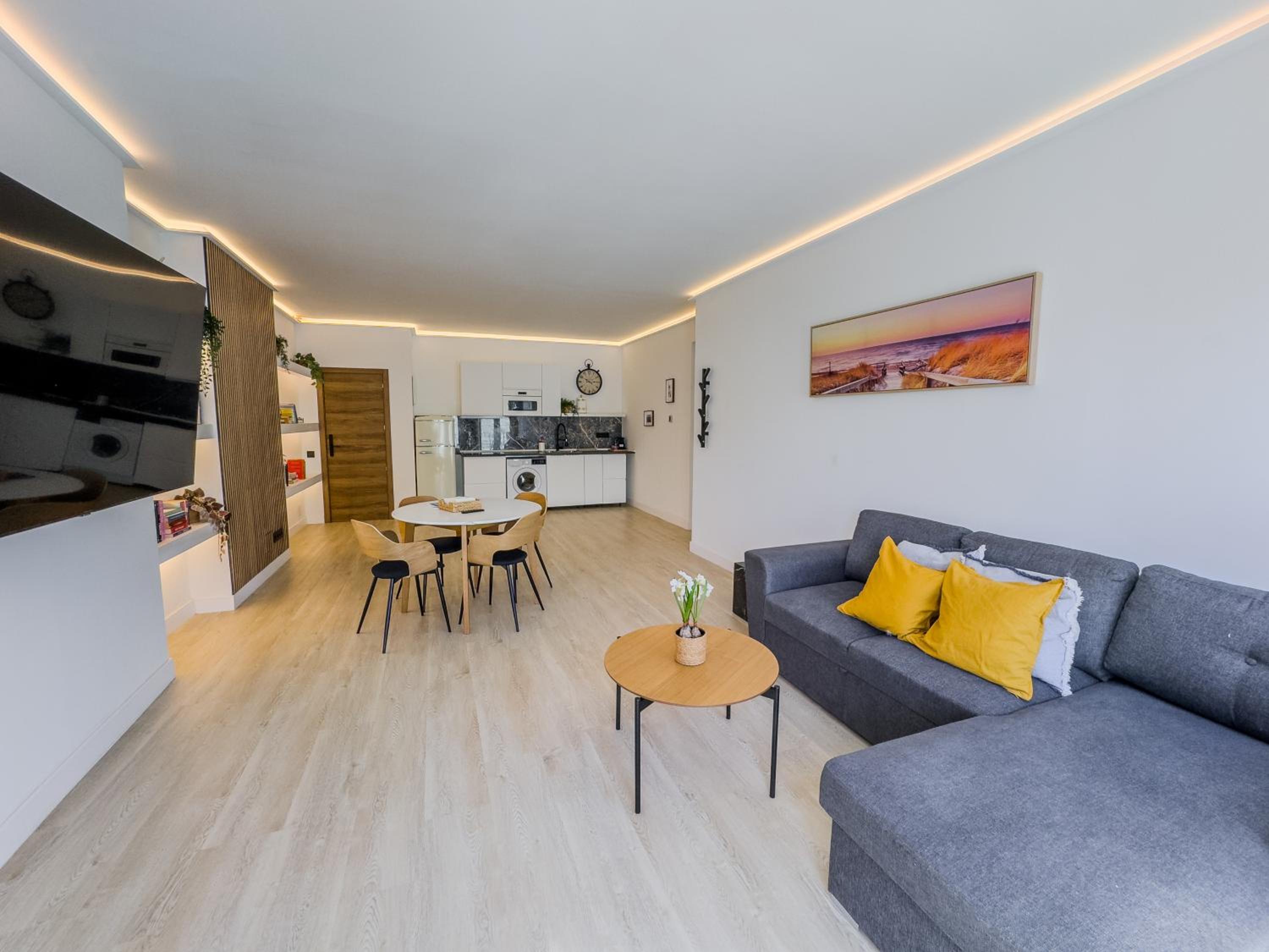 Apartamento de dos habitaciones con balcón