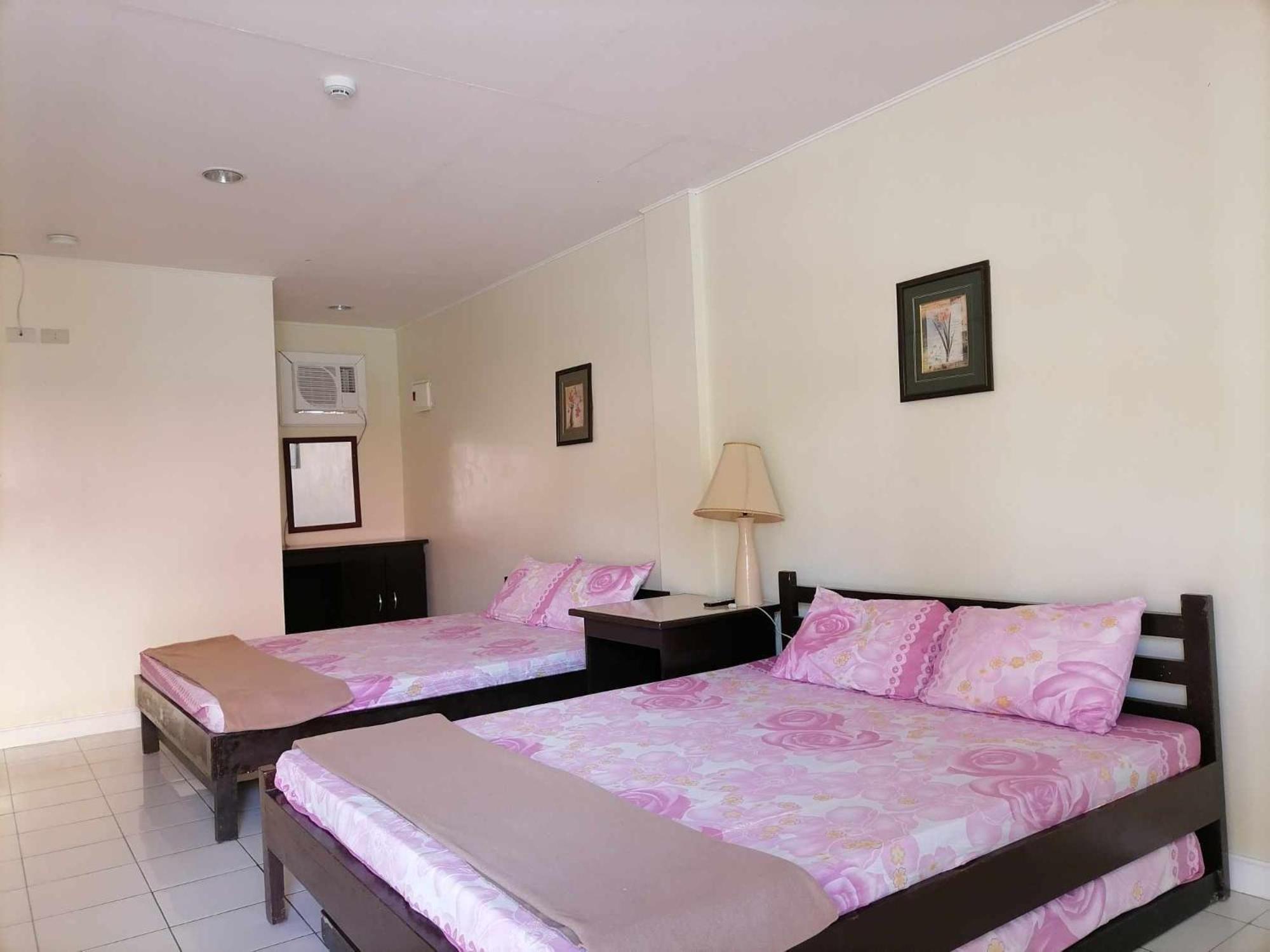 Deluxe Quadruple Room photo 2