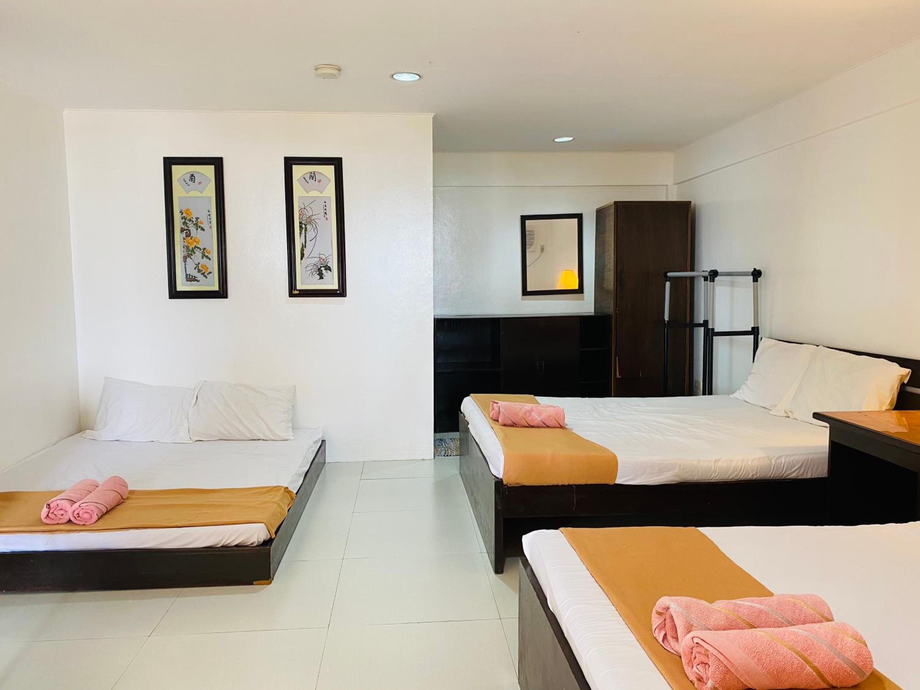 Quadruple Room with Sea View photo 3