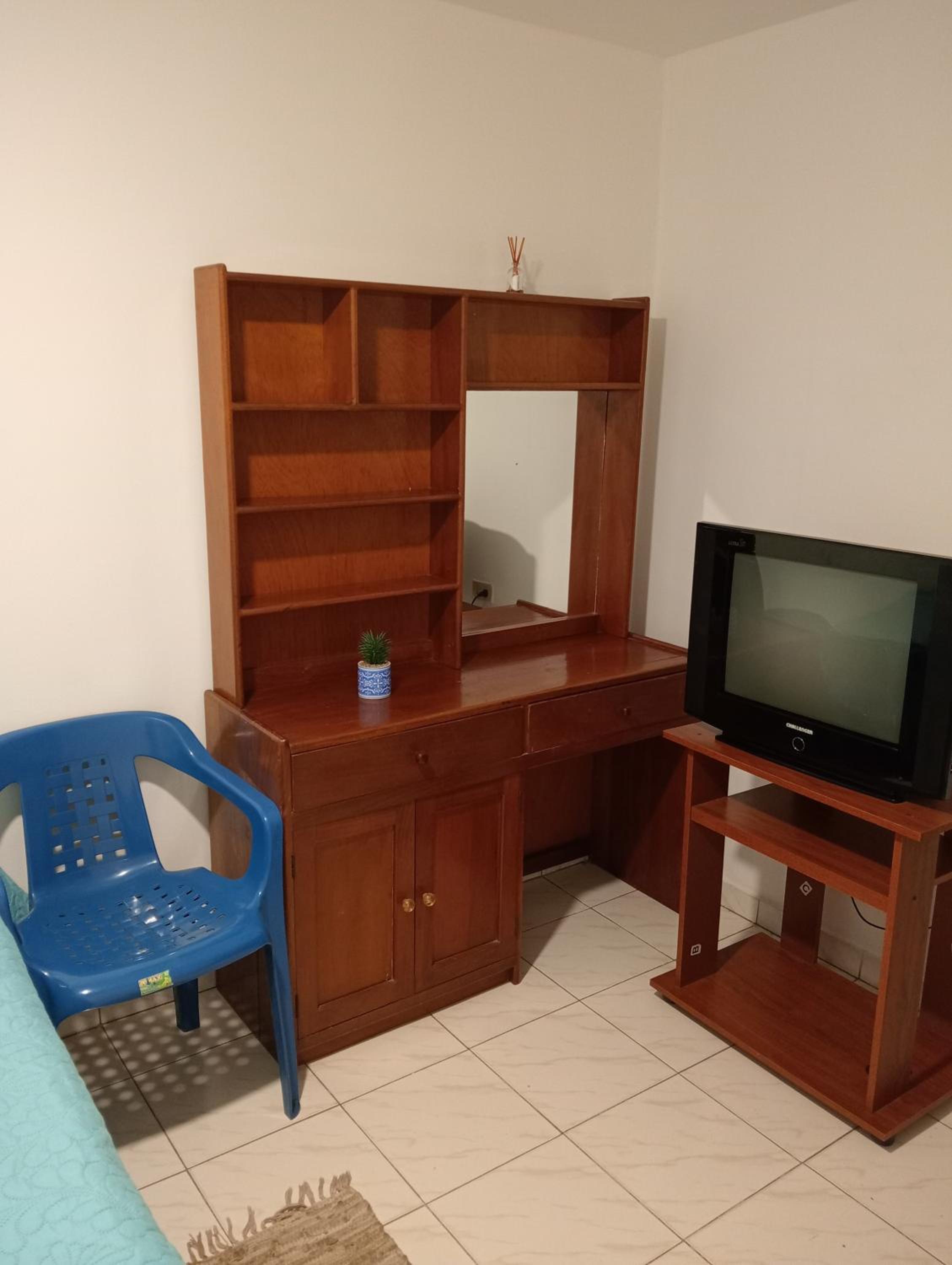 Basic Triple Room with Shared Bathroom photo 3
