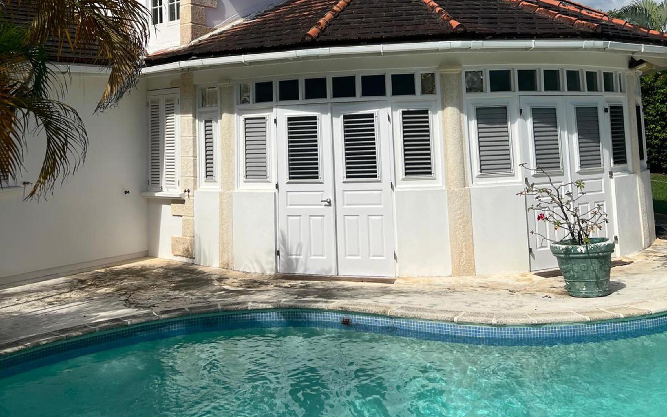 Villa photo 2
