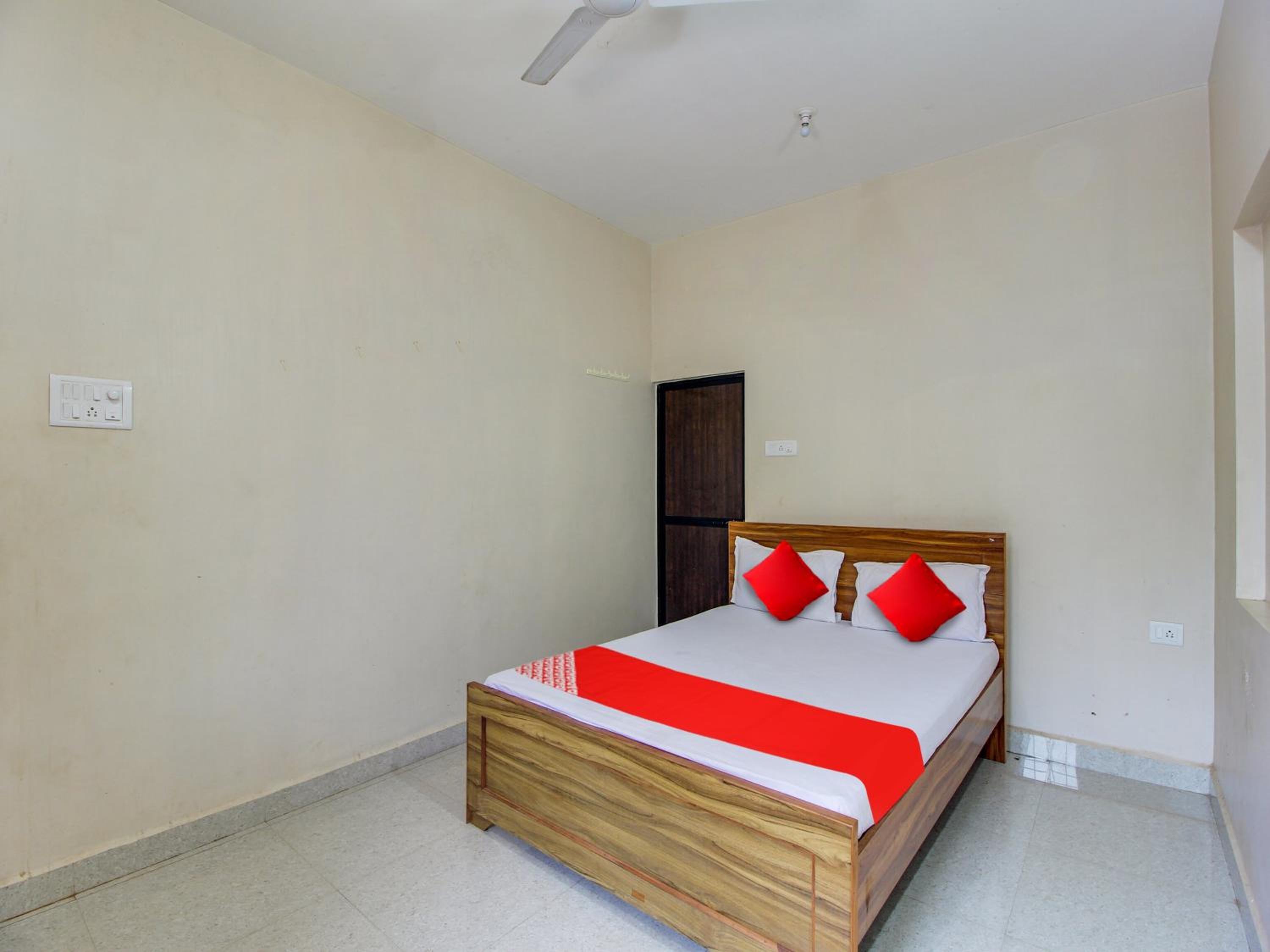 Classic Triple Room photo 1
