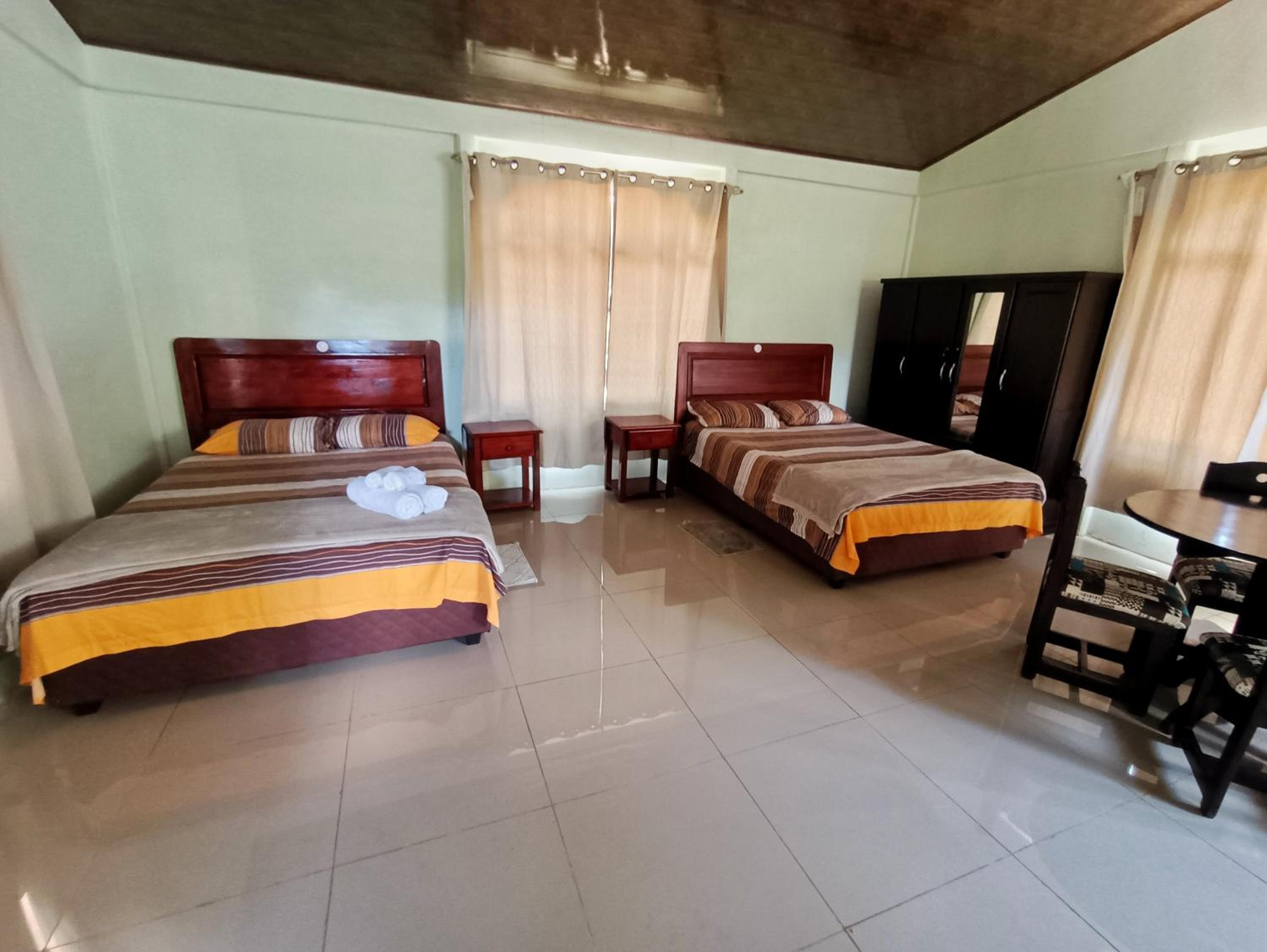 One-Bedroom House photo 1