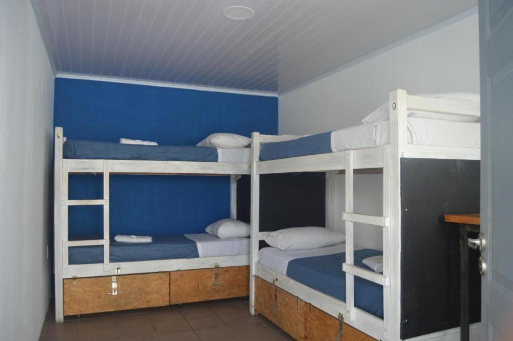 Basic Triple Room with Shared Bathroom