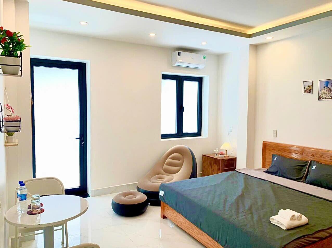 Apartment - Split Level photo 2