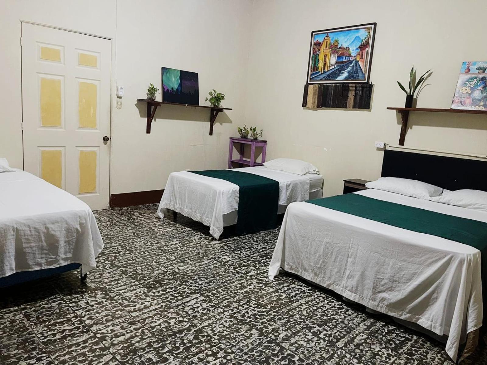 Double Room With Private Bathroom photo 1