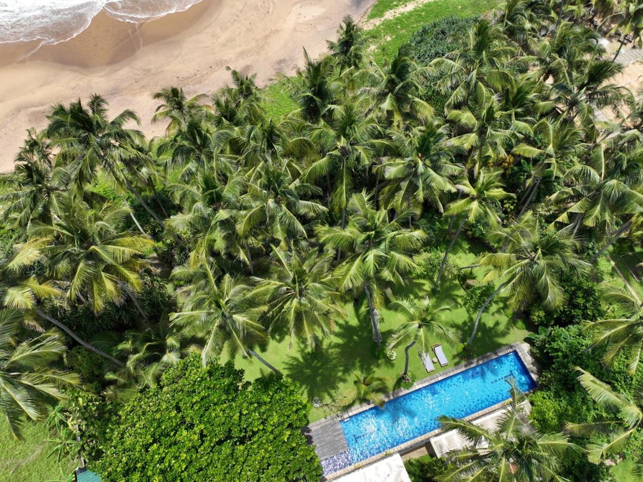 Villa - Beach Front photo 1