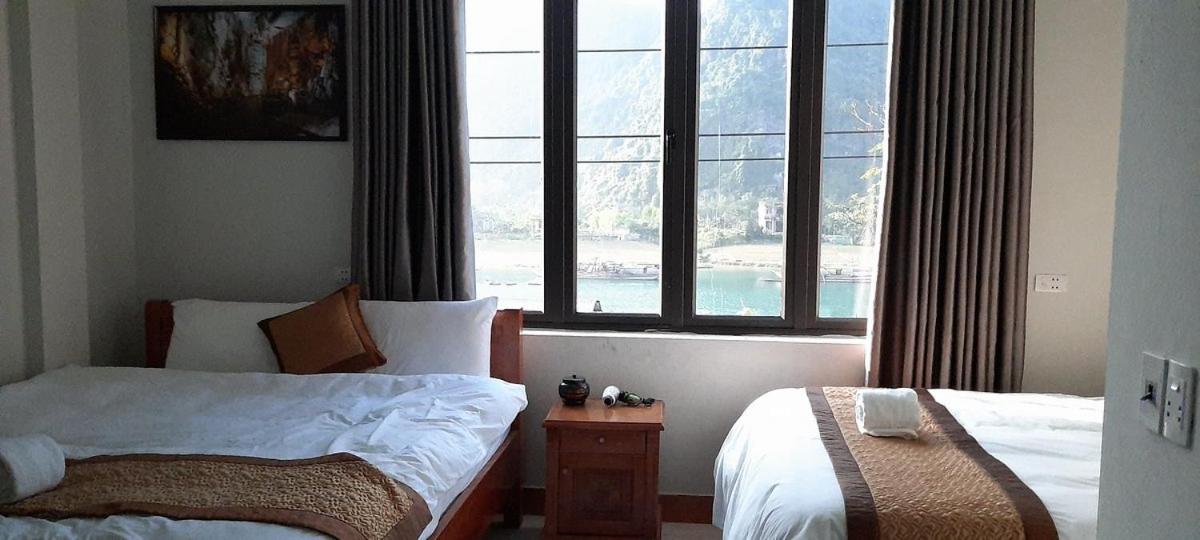 Quadruple Room with Private Bathroom photo 2
