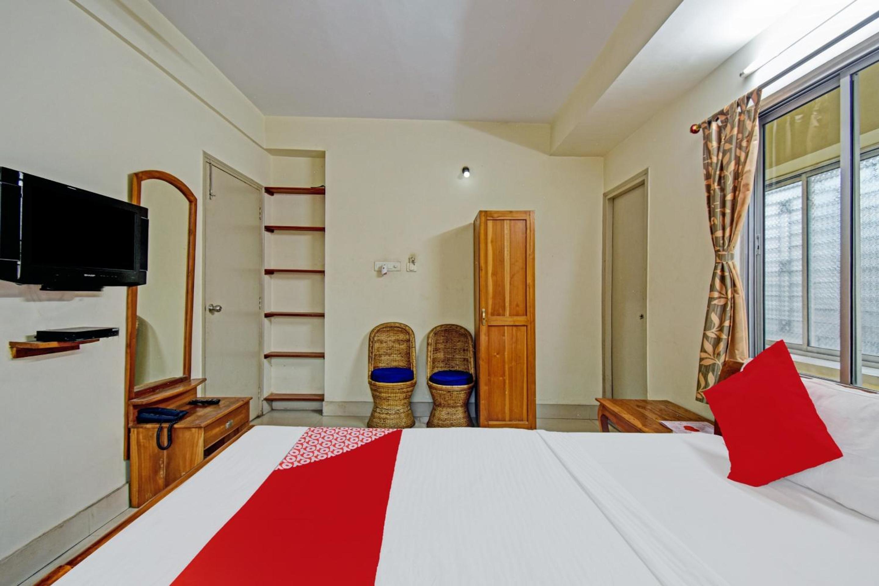 Classic Triple Room photo 2