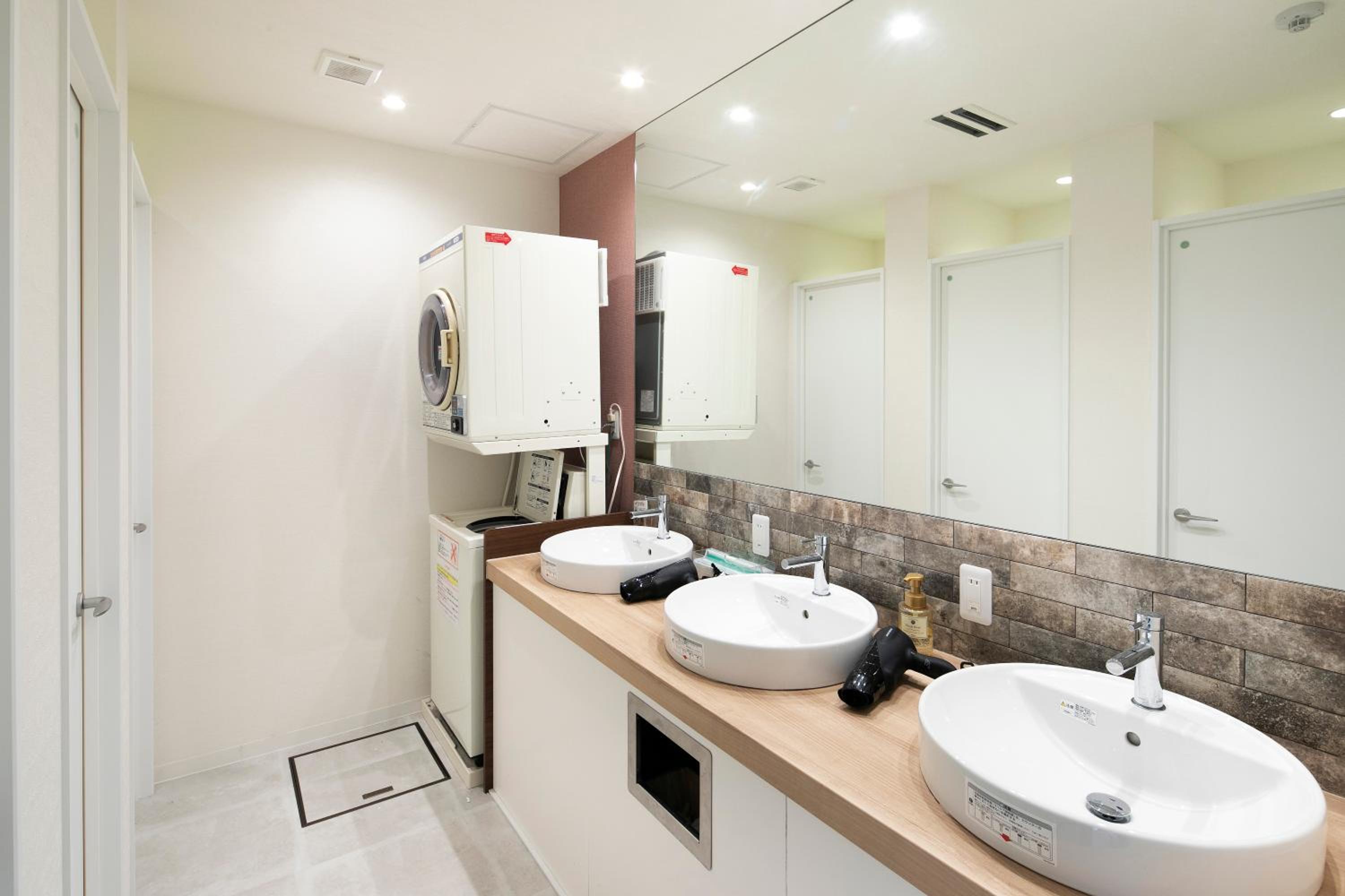 Mixed Dormitory Room photo 3