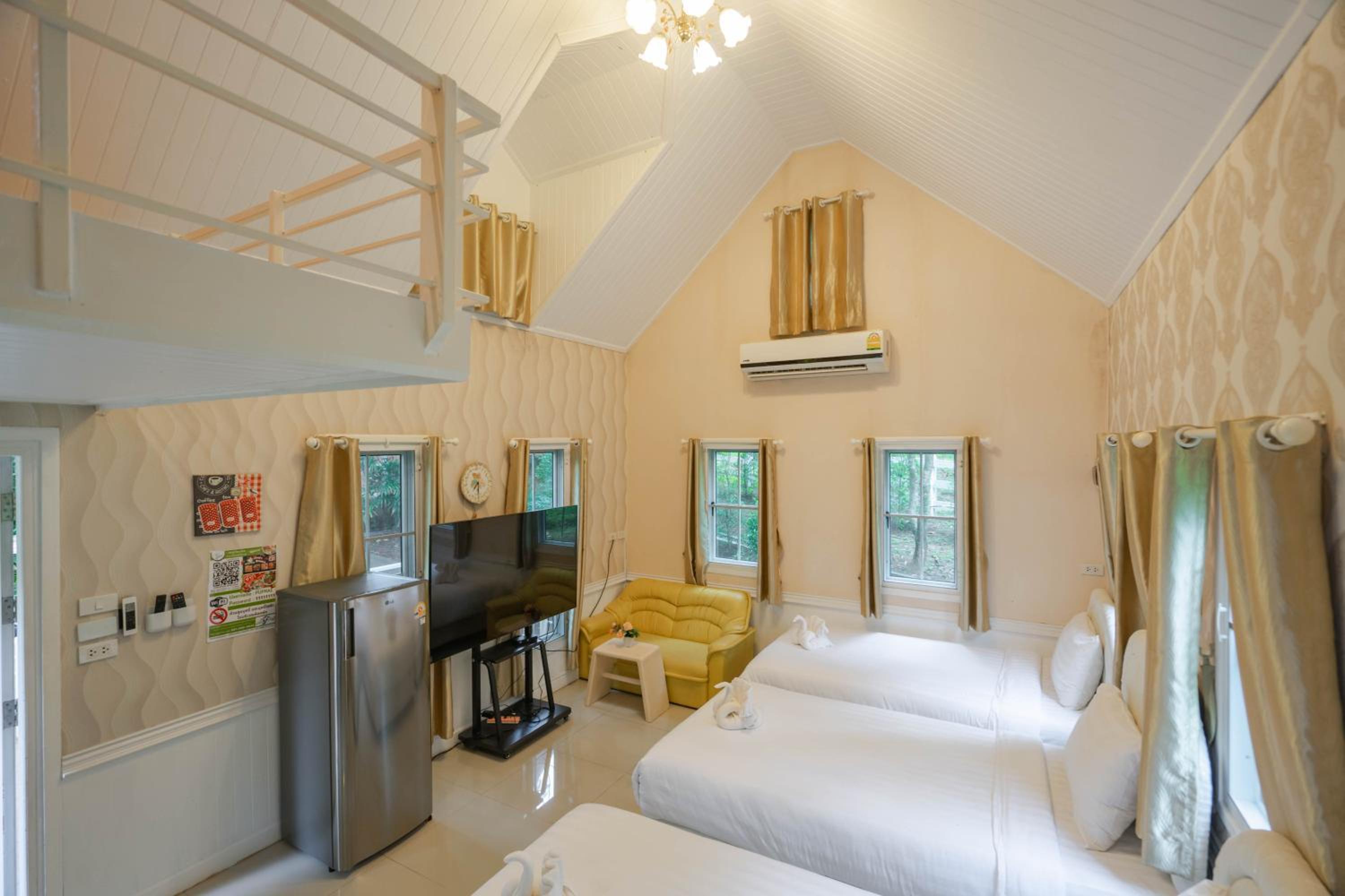 Deluxe Bungalow - Photo 1