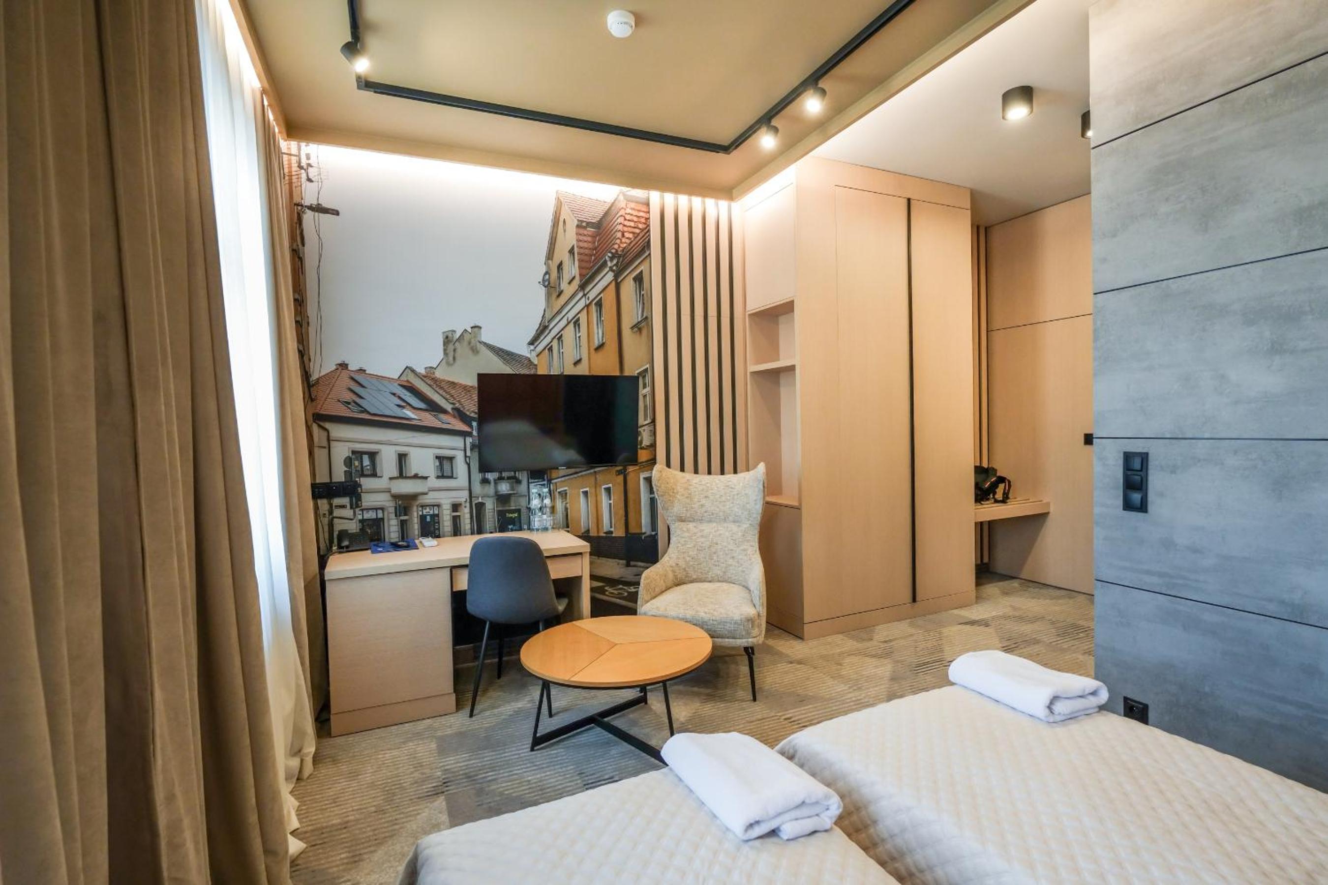 Deluxe Double or Twin Room - Photo 5