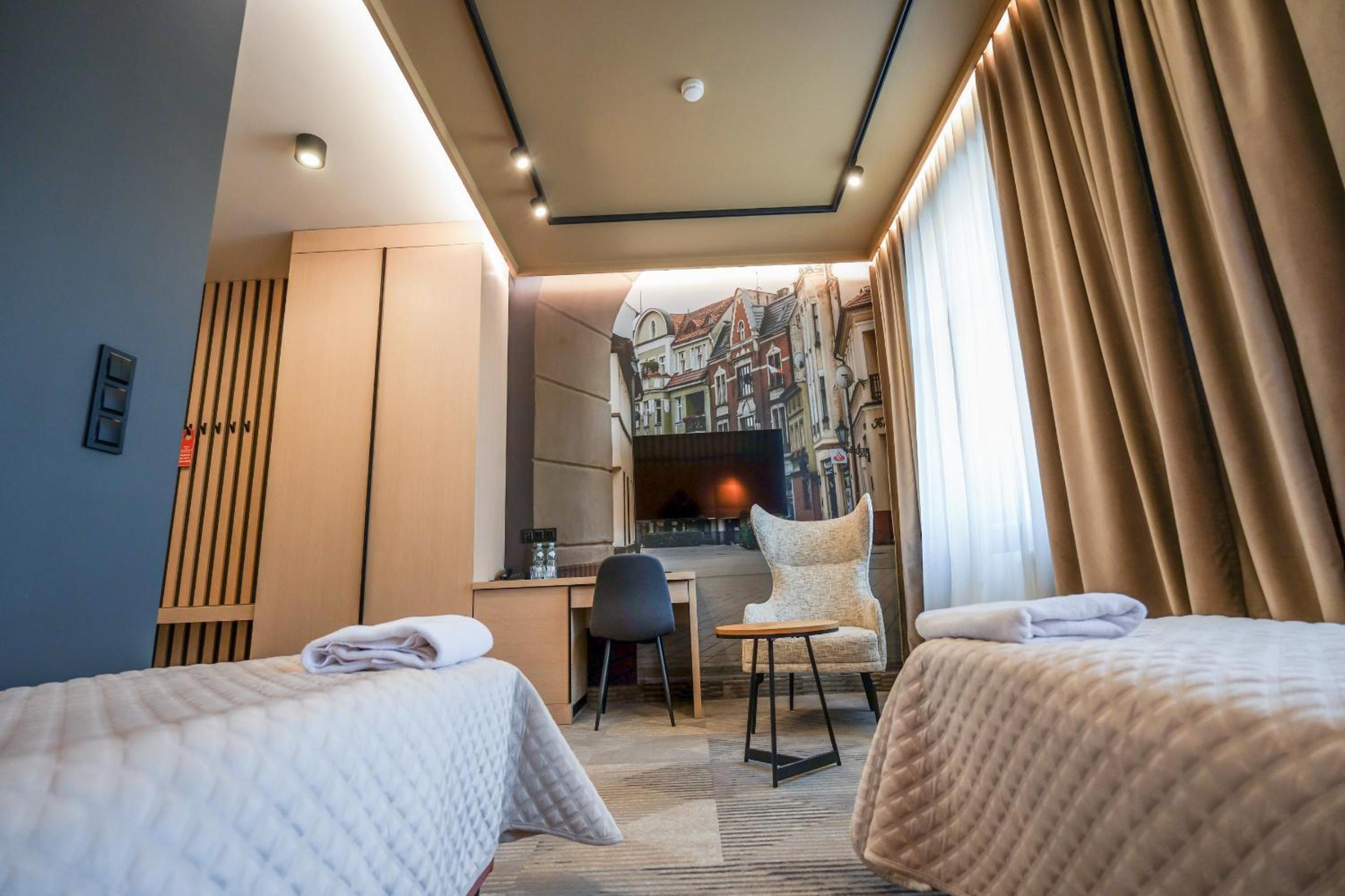 Deluxe Double or Twin Room - Photo 6