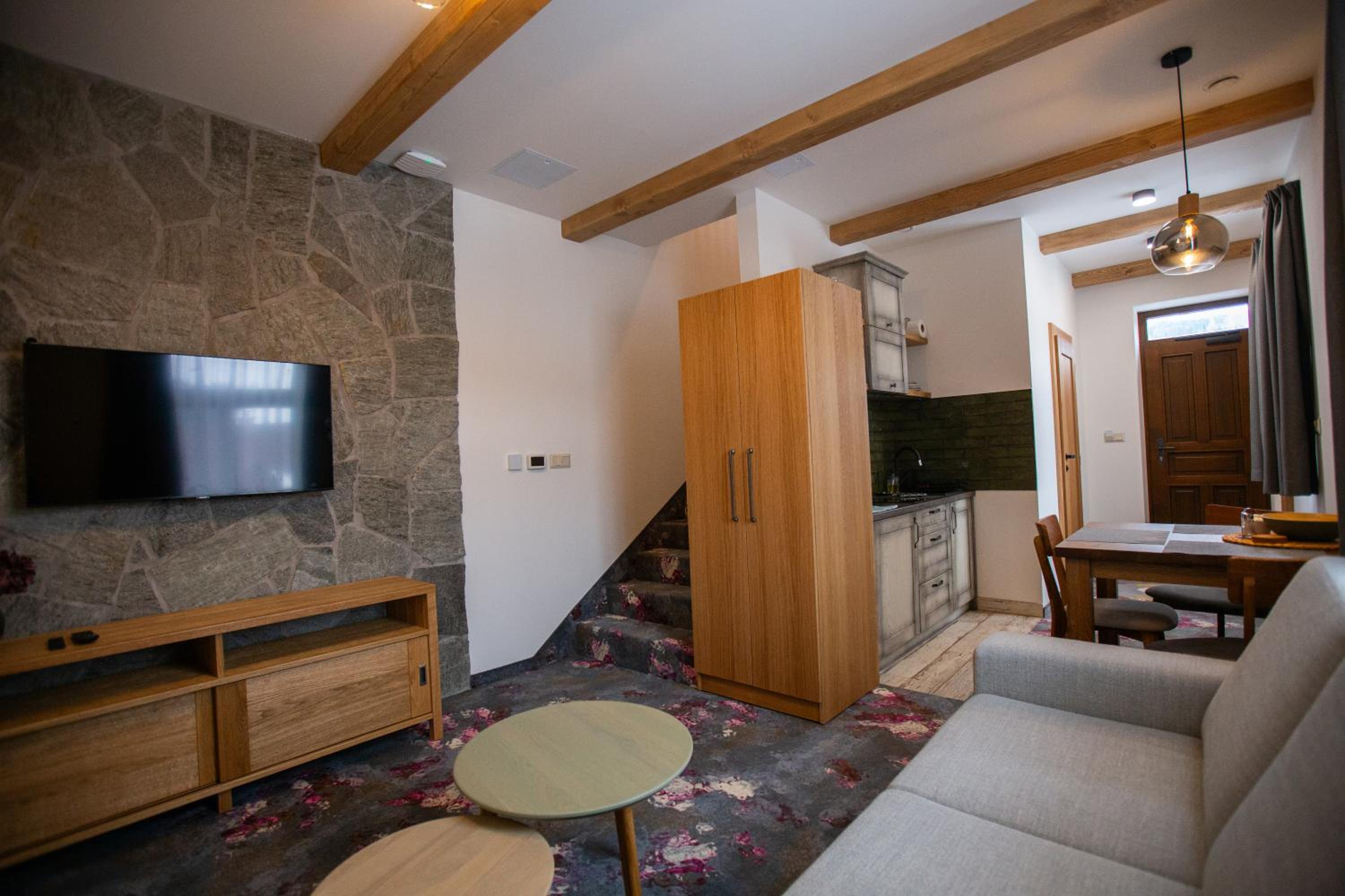 Apartment - Split Level photo 3