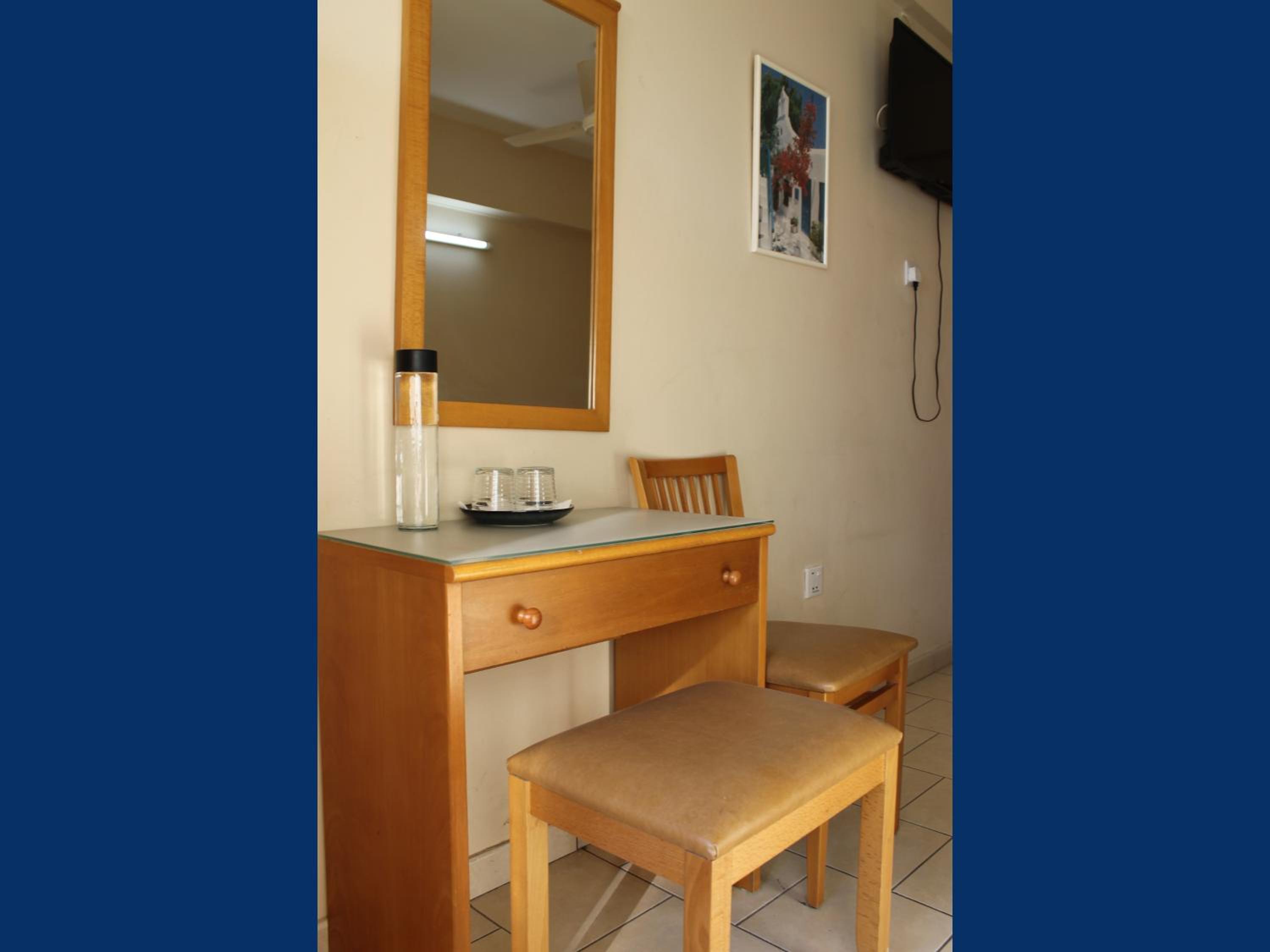 Double Room - Photo 5