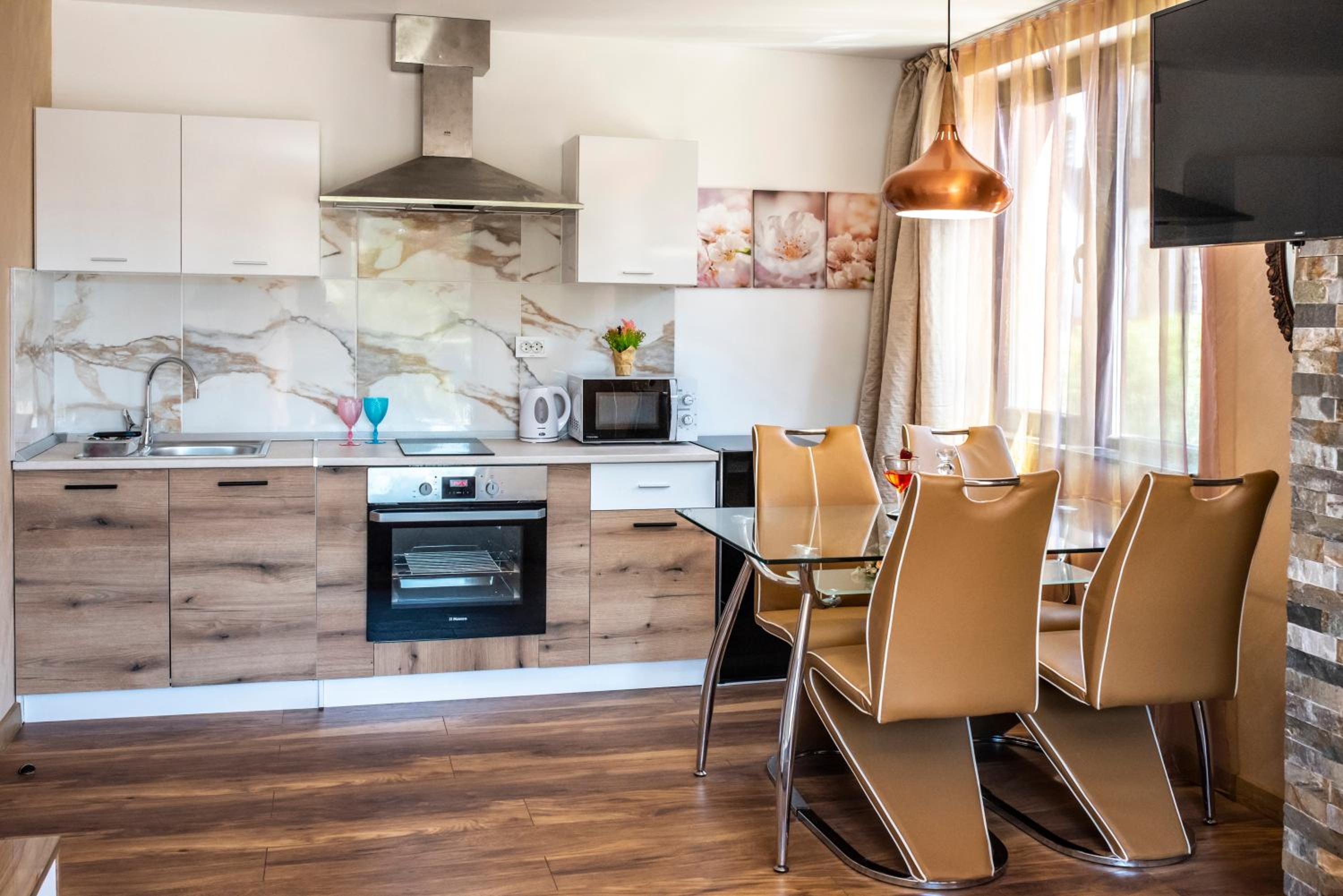Two-Bedroom Apartment with Terrace photo 3