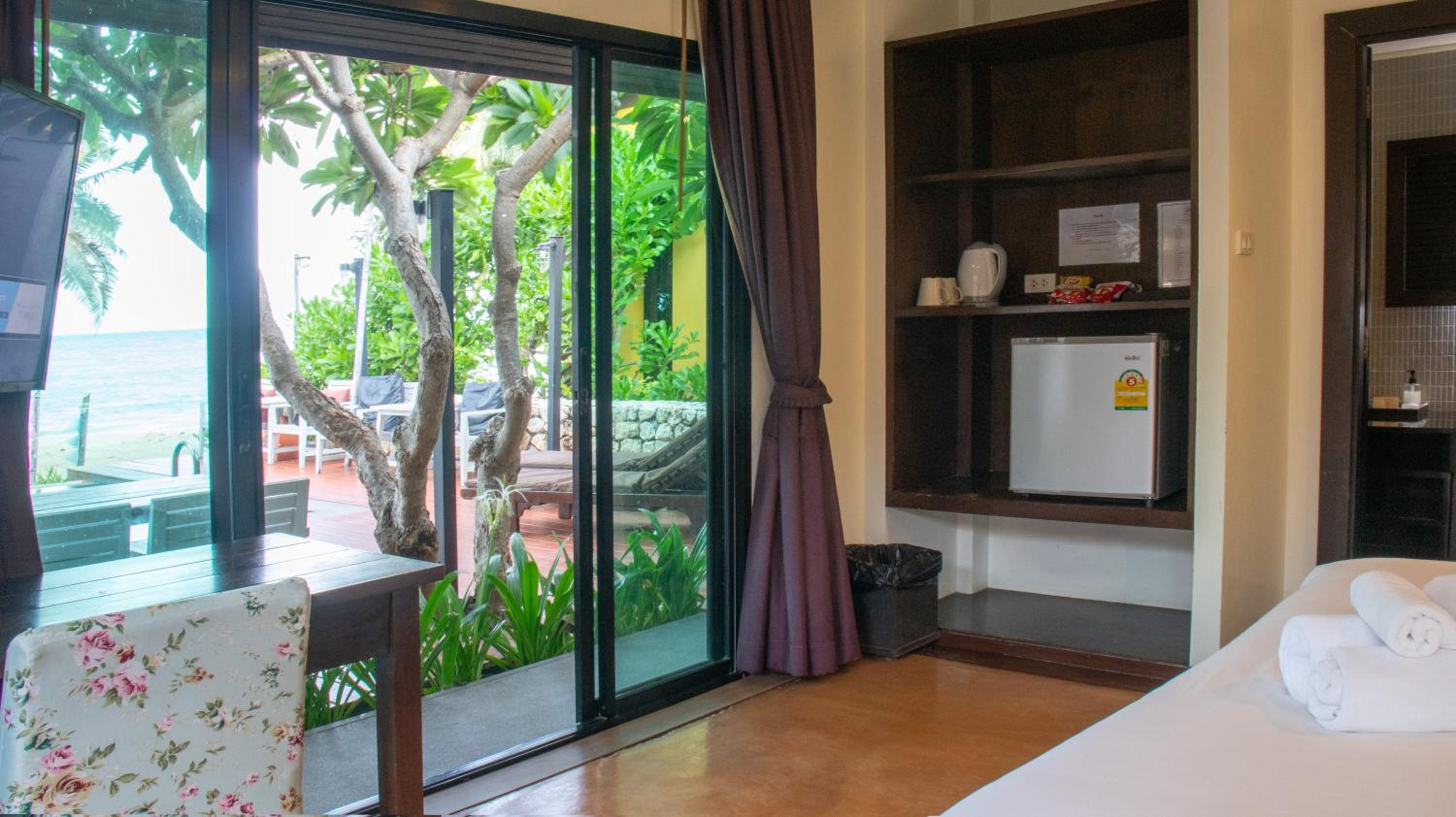 Deluxe Double Room with Sea View