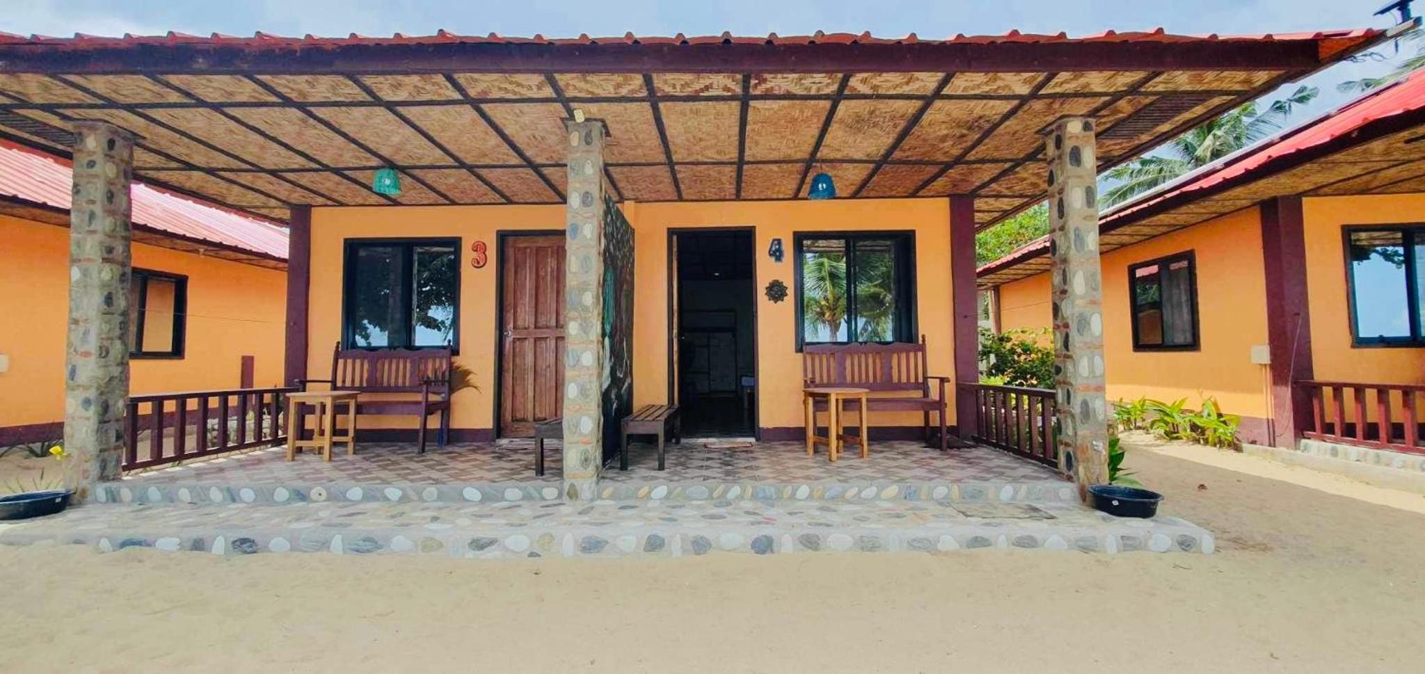 Bungalow with Sea View