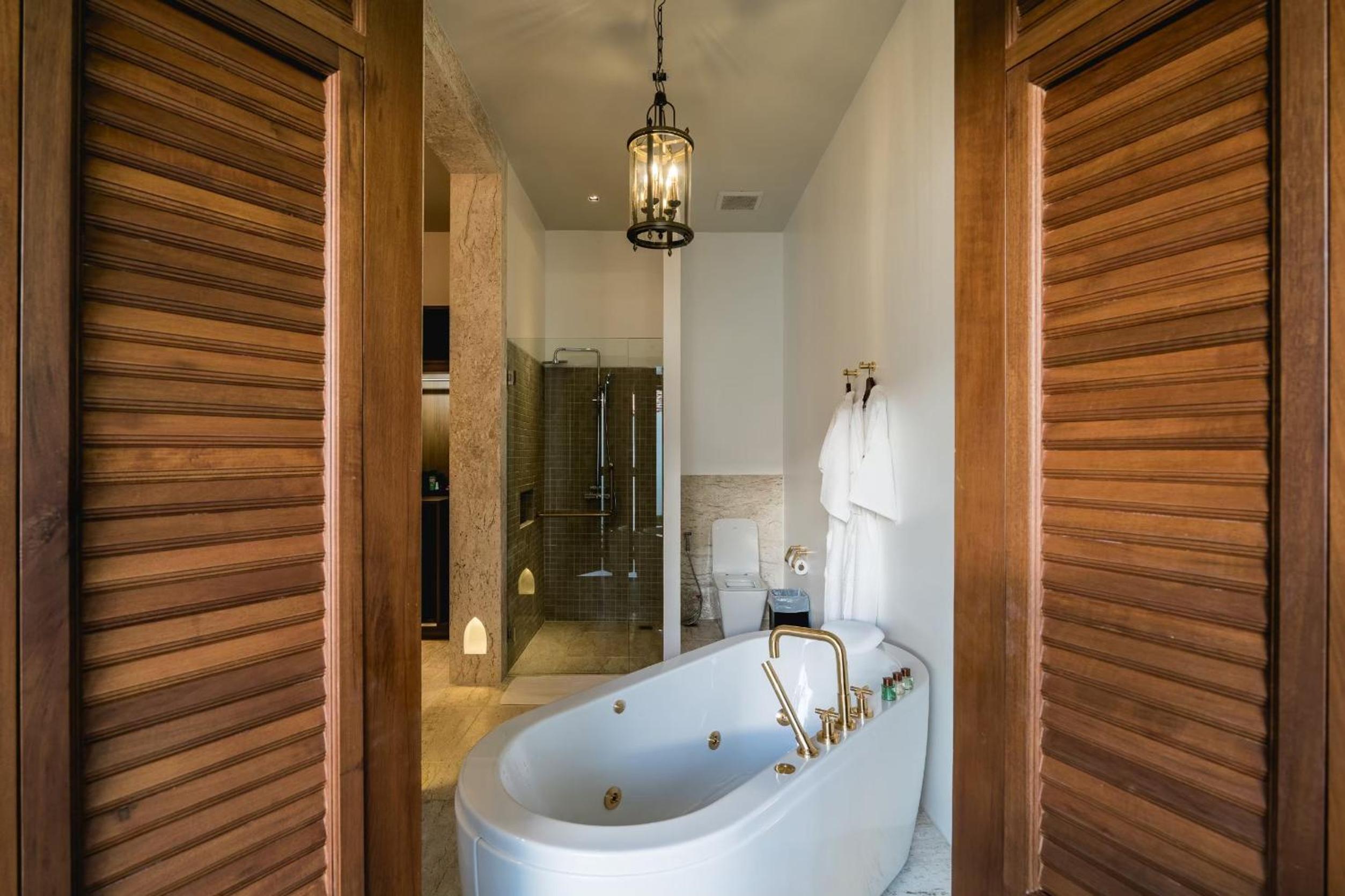 Superior Pool Villa - Photo 13