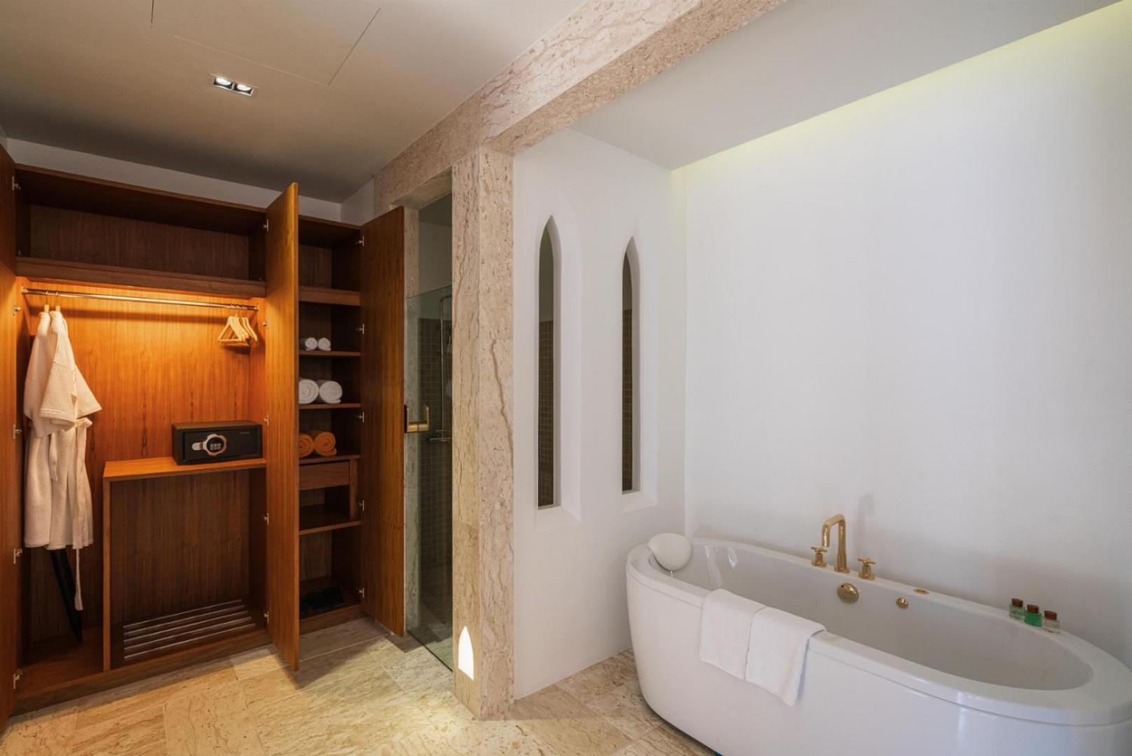 Premier Pool Villa - Photo 6