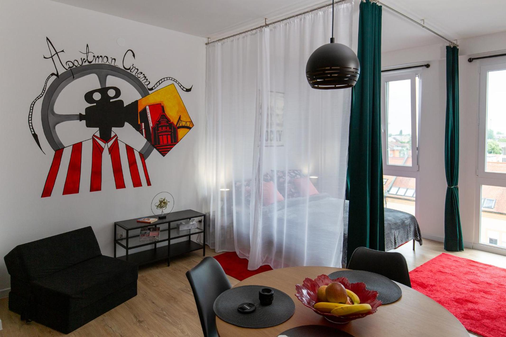 Studio Apartment