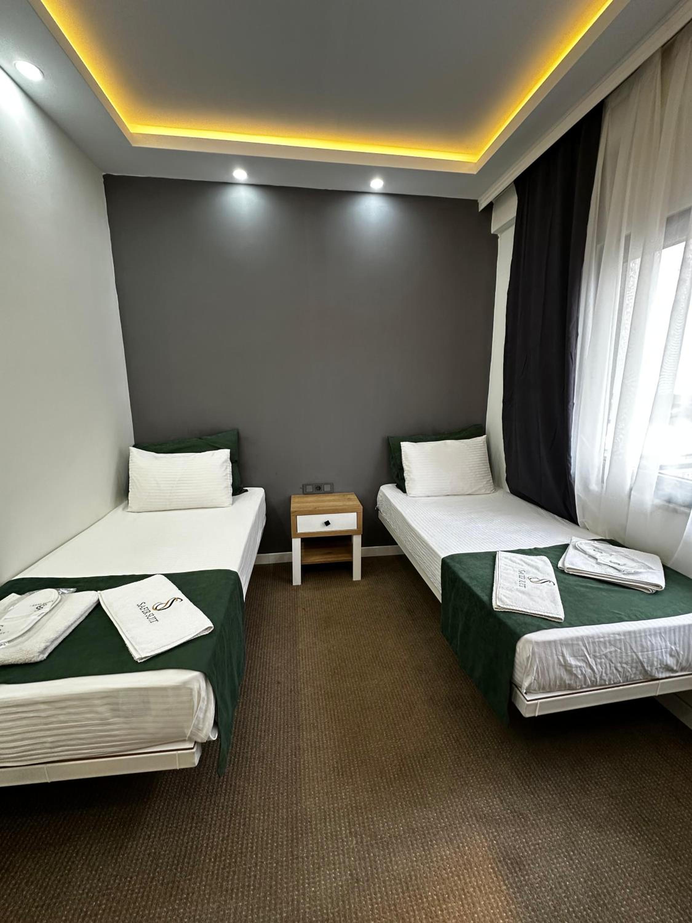 Twin Room with Balcony photo 1