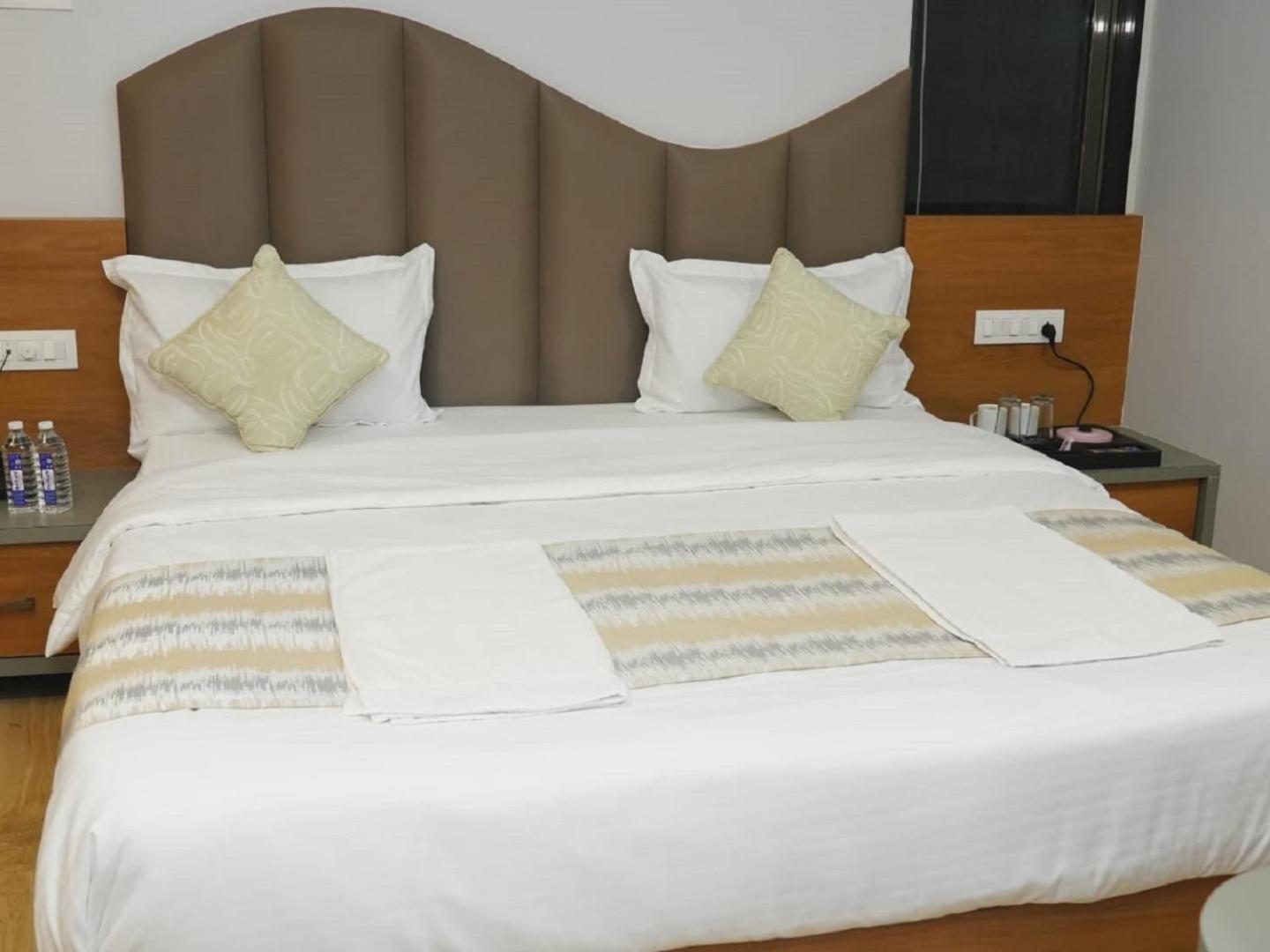 Deluxe Double Room With Balcony