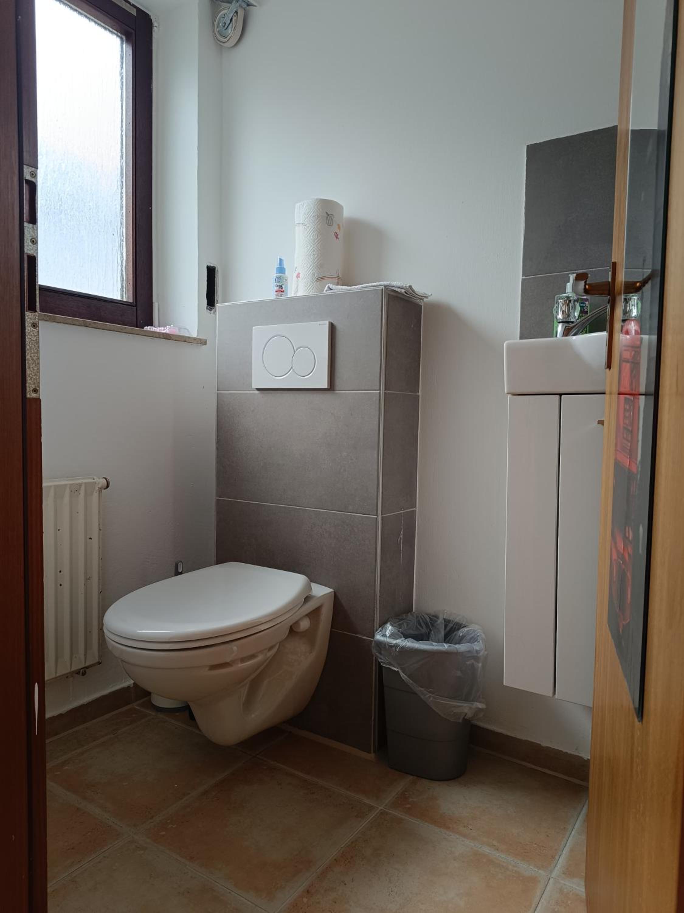 Basic Triple Room photo 2