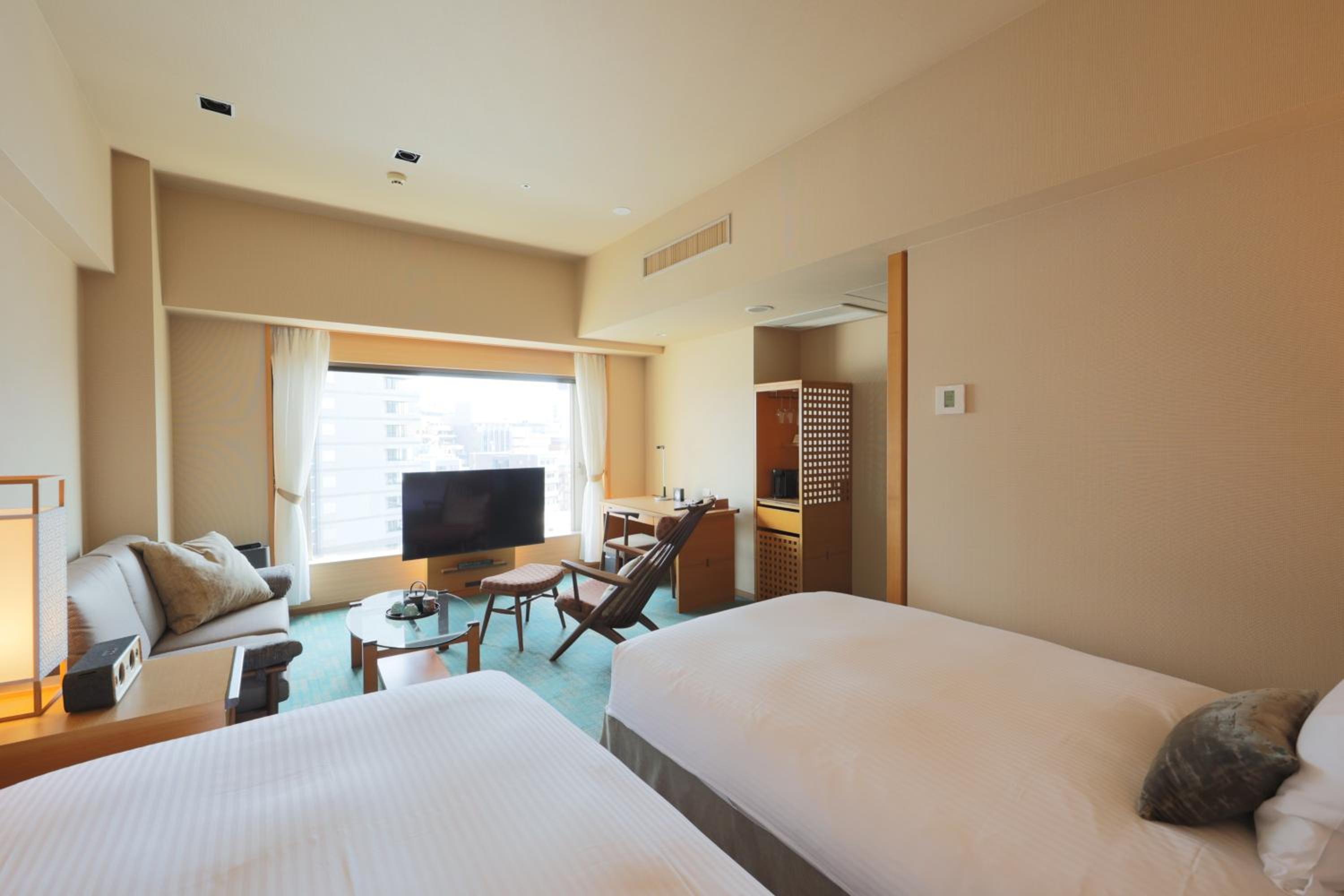 Premium Twin Room (High Floor) - Non-Smoking