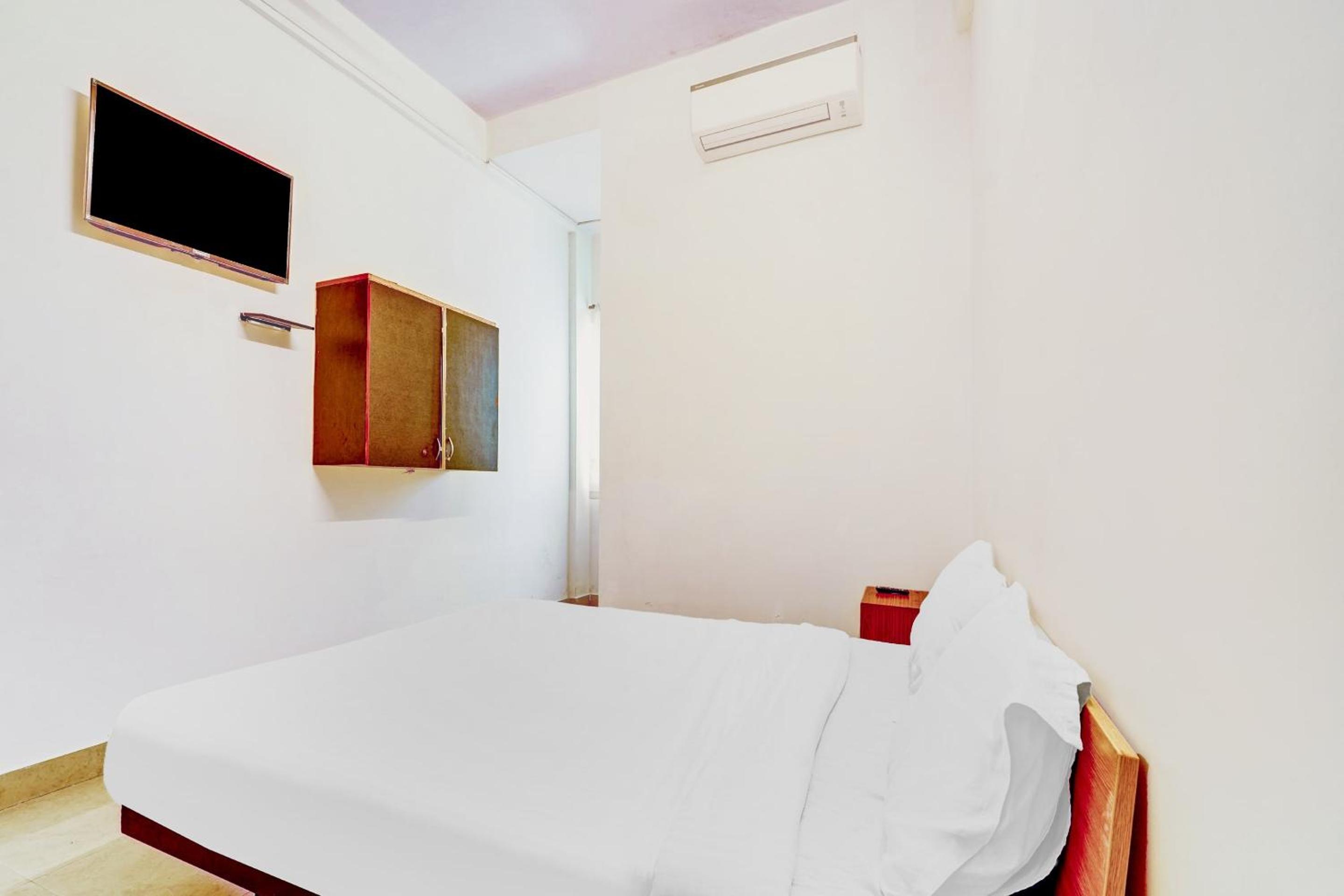 Standard Double Room photo 2