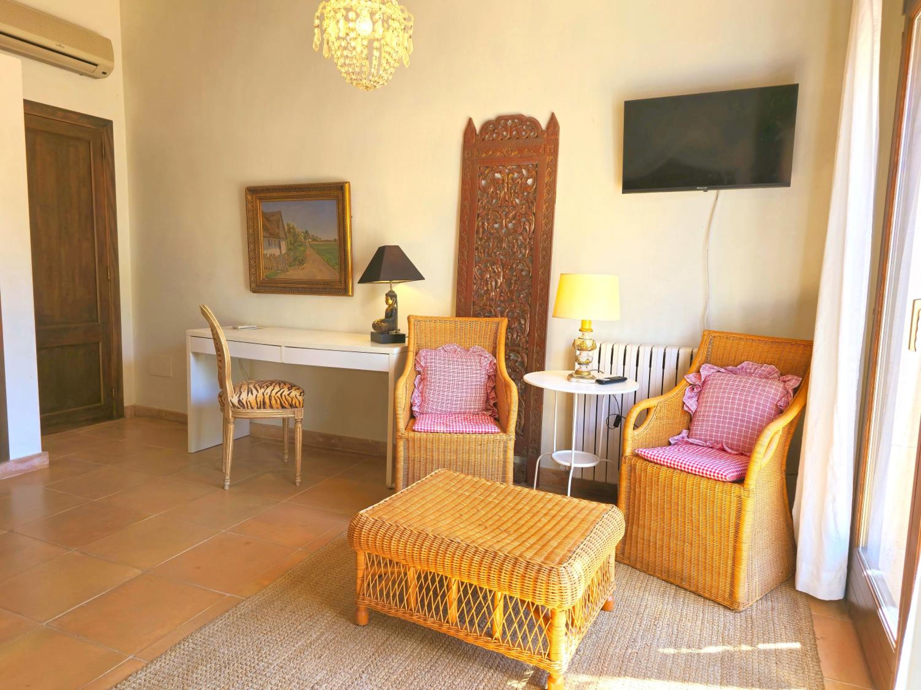 Three-Bedroom Villa photo 3