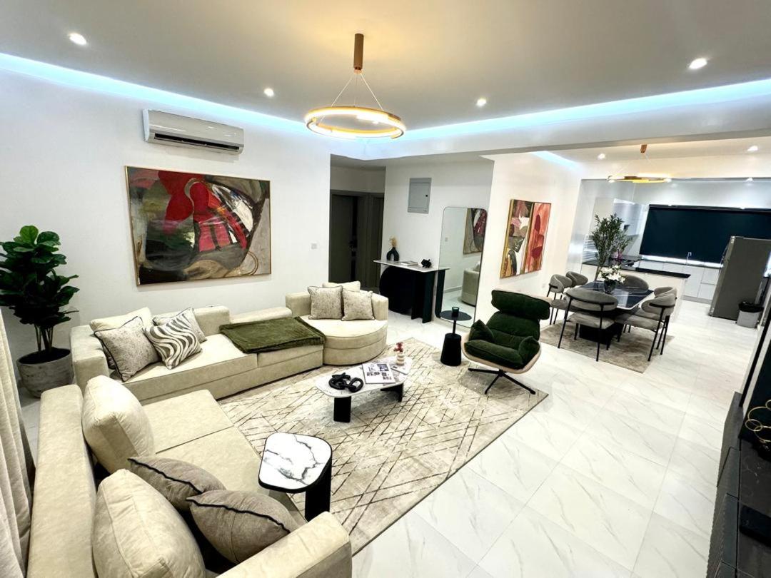 Three-Bedroom Apartment photo 1