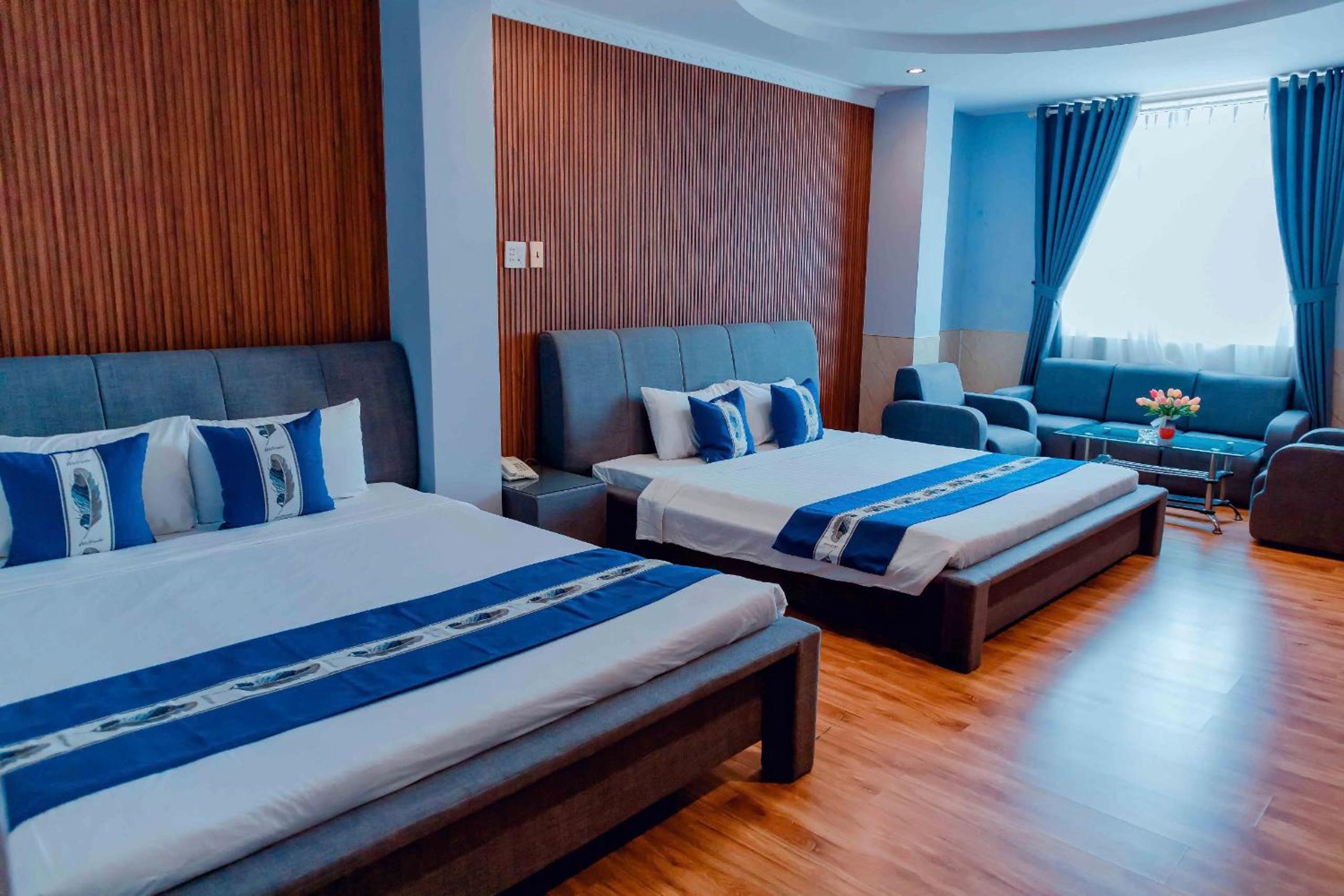 Quadruple Room - Photo 1
