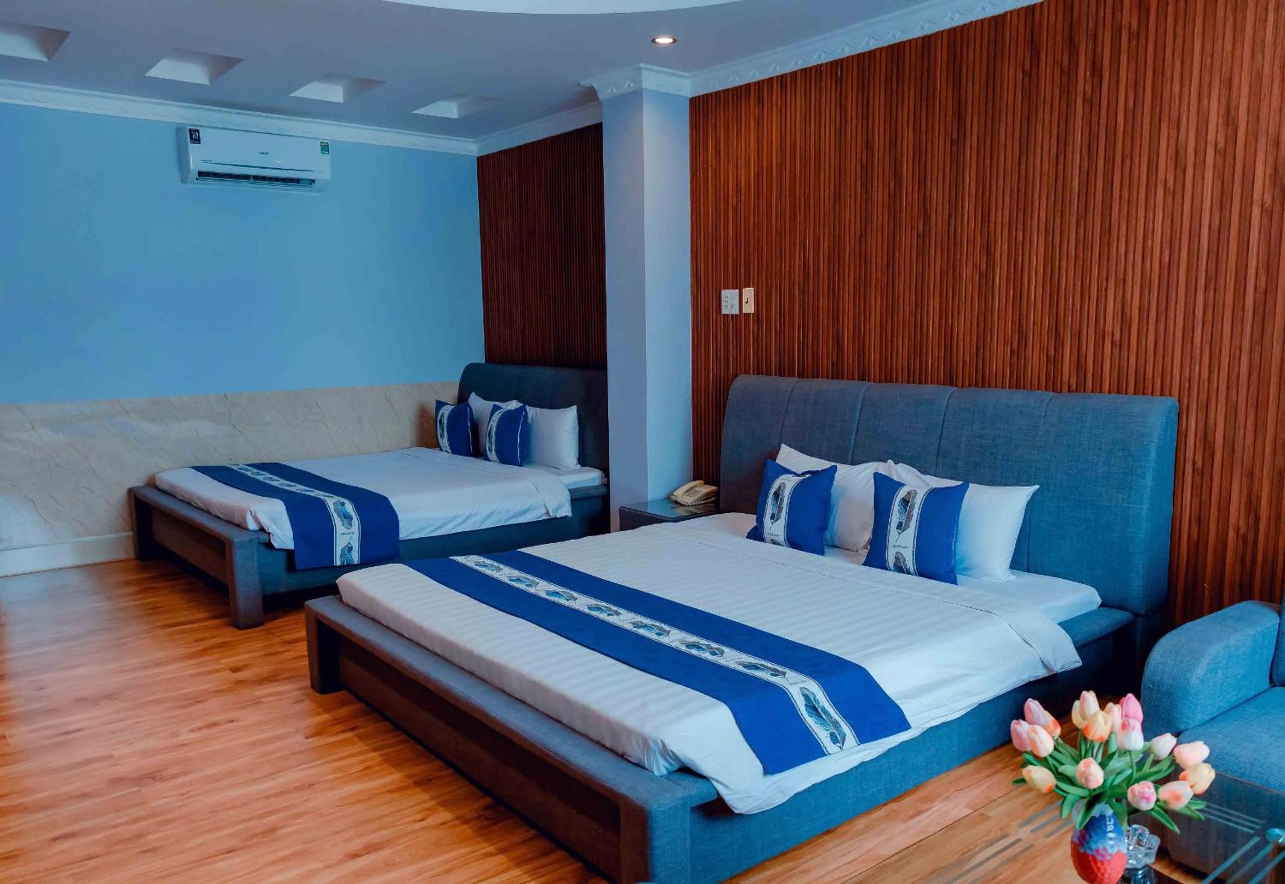 Quadruple Room - Photo 2