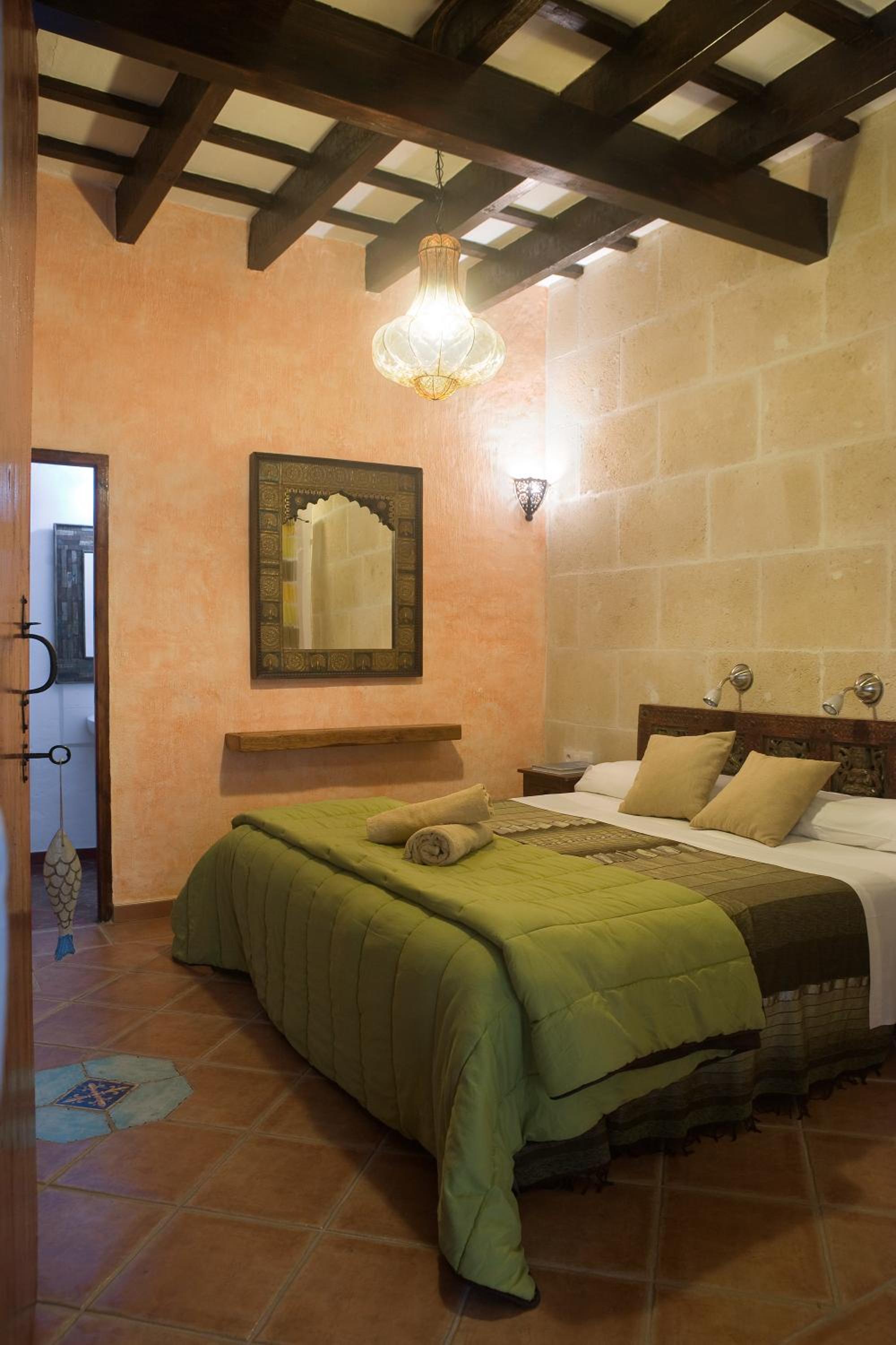 Double or Twin Room - Photo 2