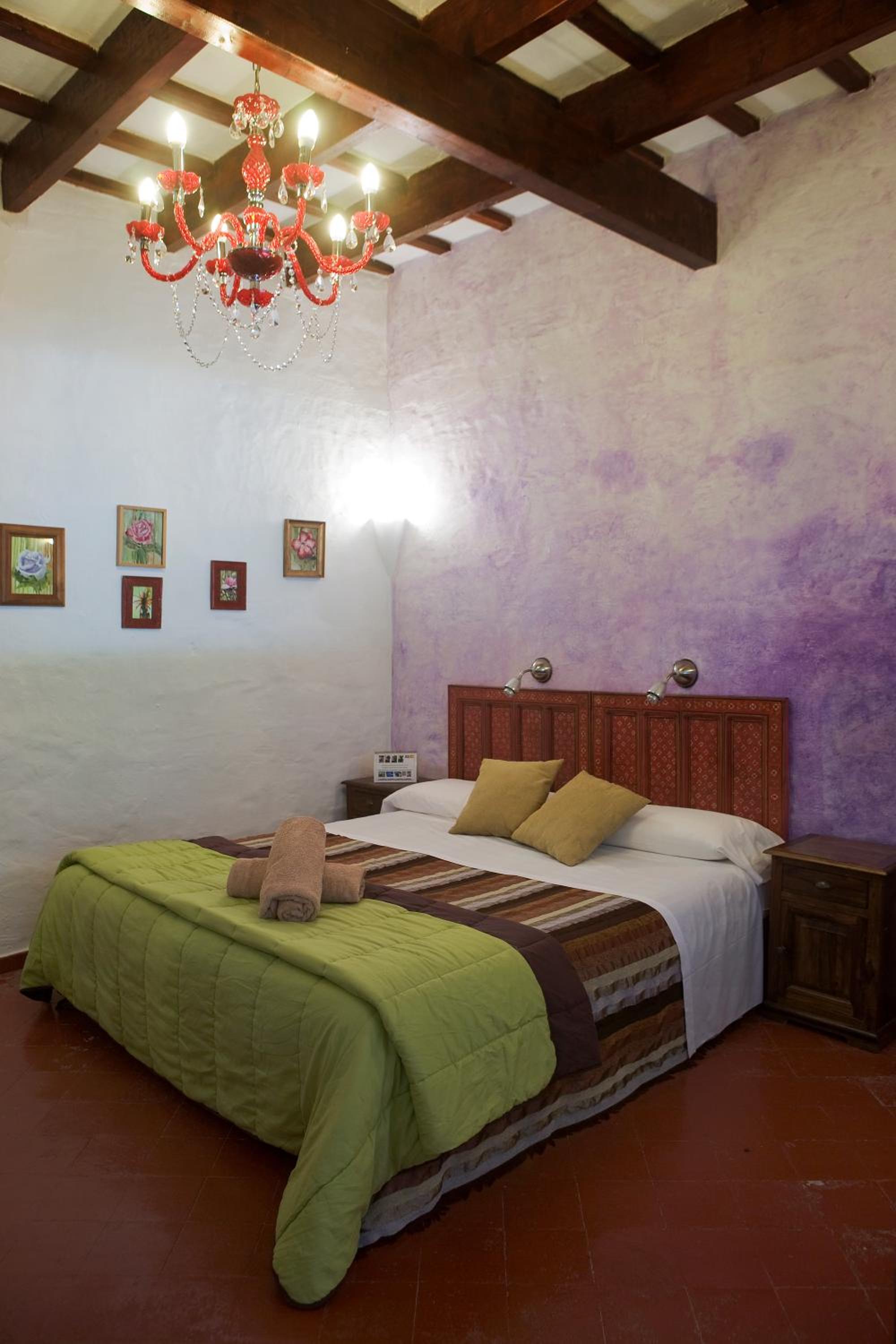 Double or Twin Room - Photo 5