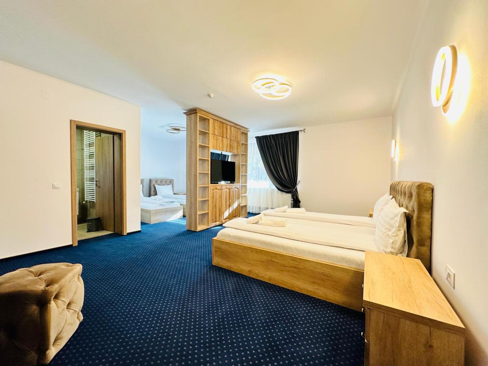 Deluxe Quadruple Room photo 2