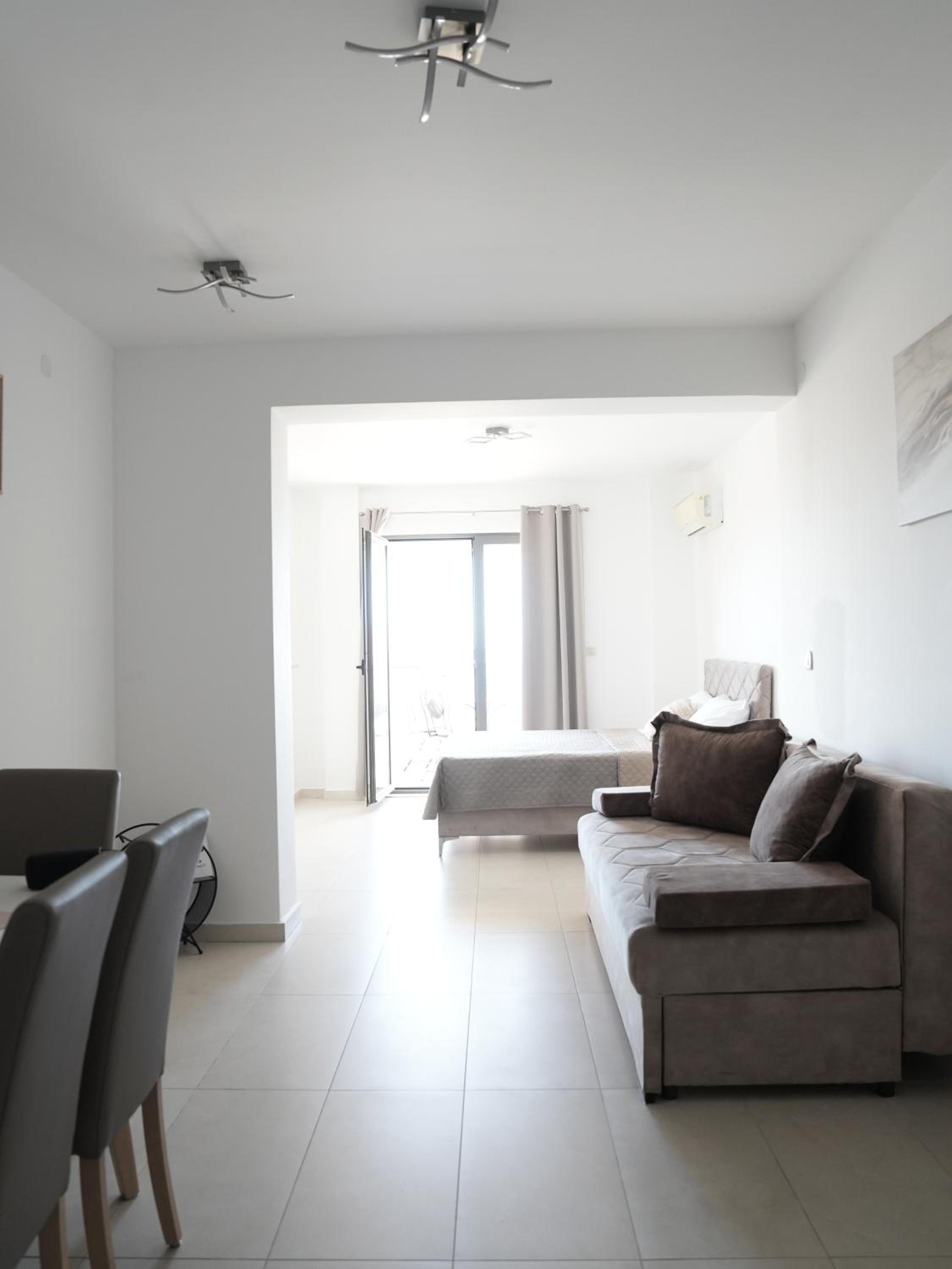 Studio with Sea View
