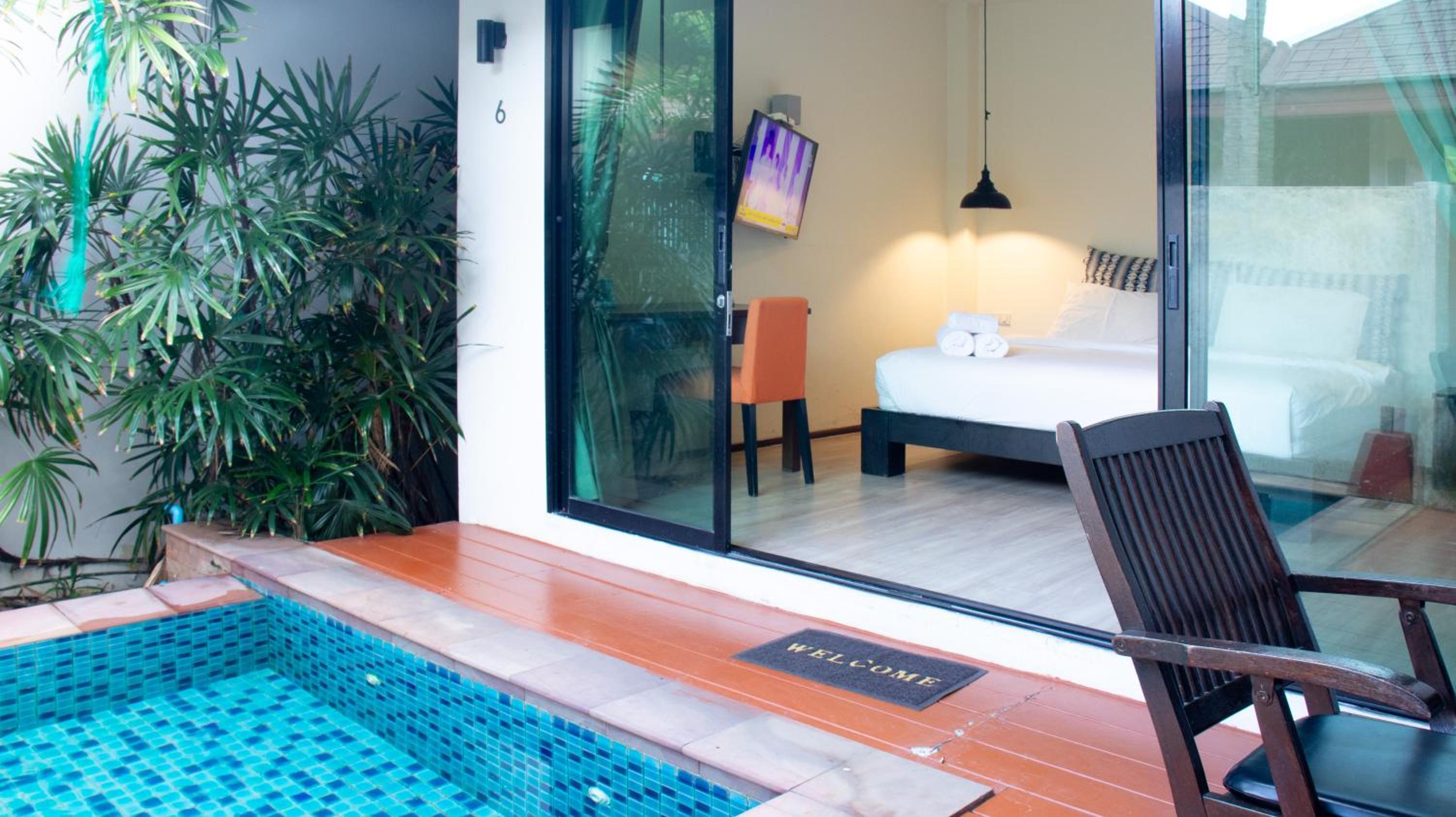 Junior Suite with Private Pool