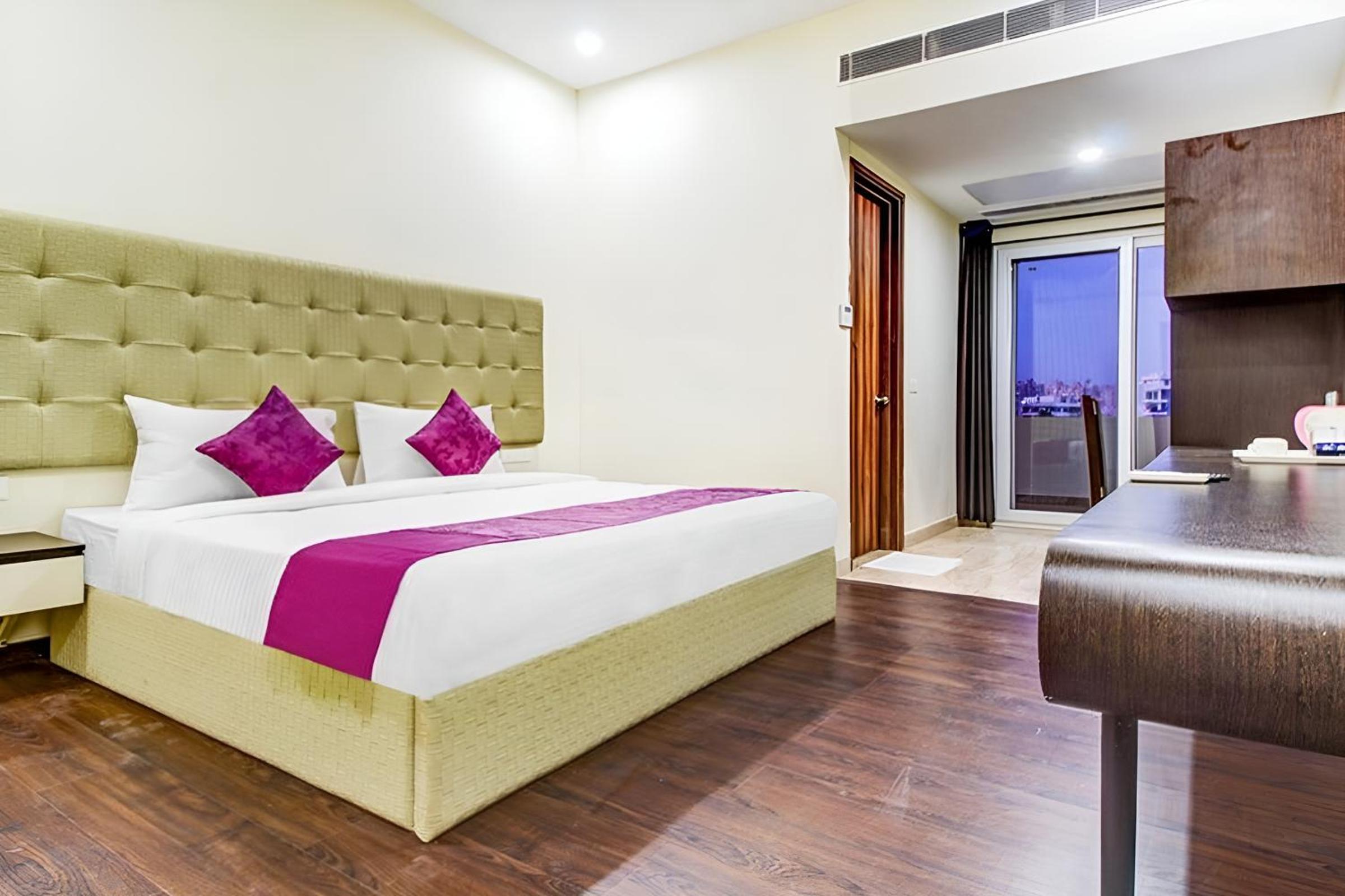 Deluxe Double Or Twin Room