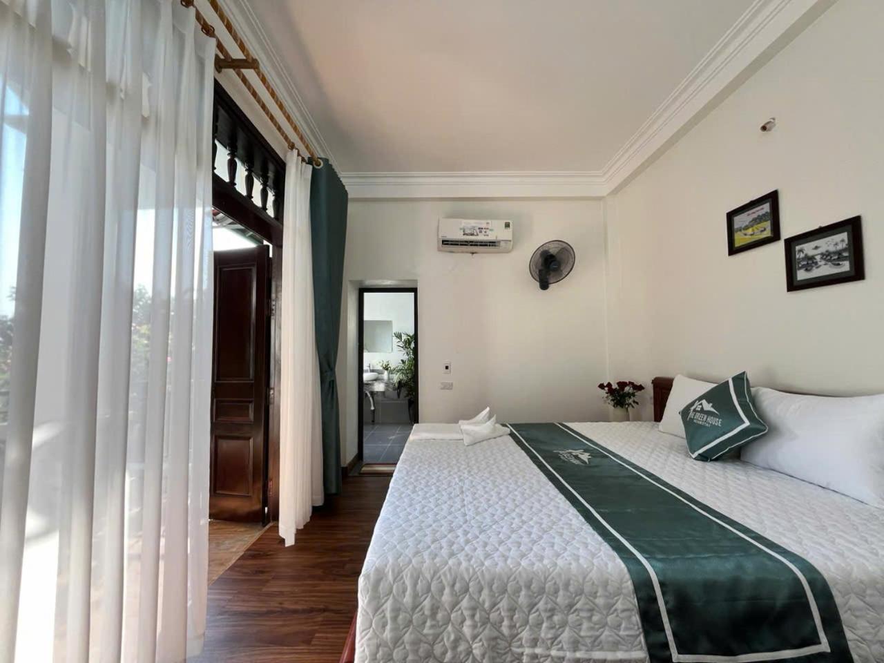 Double Room with Pool View