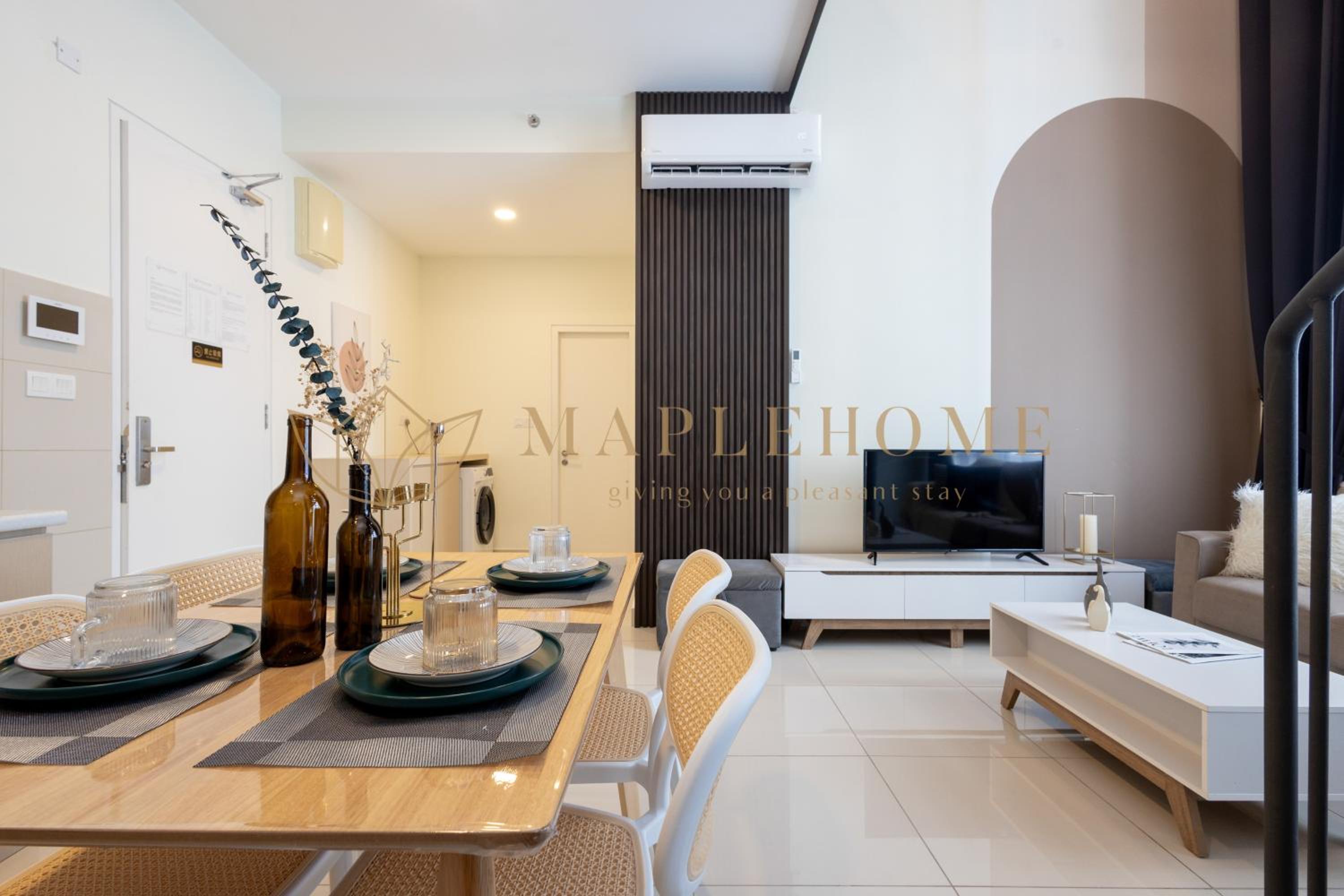 Deluxe Family Suite photo 1