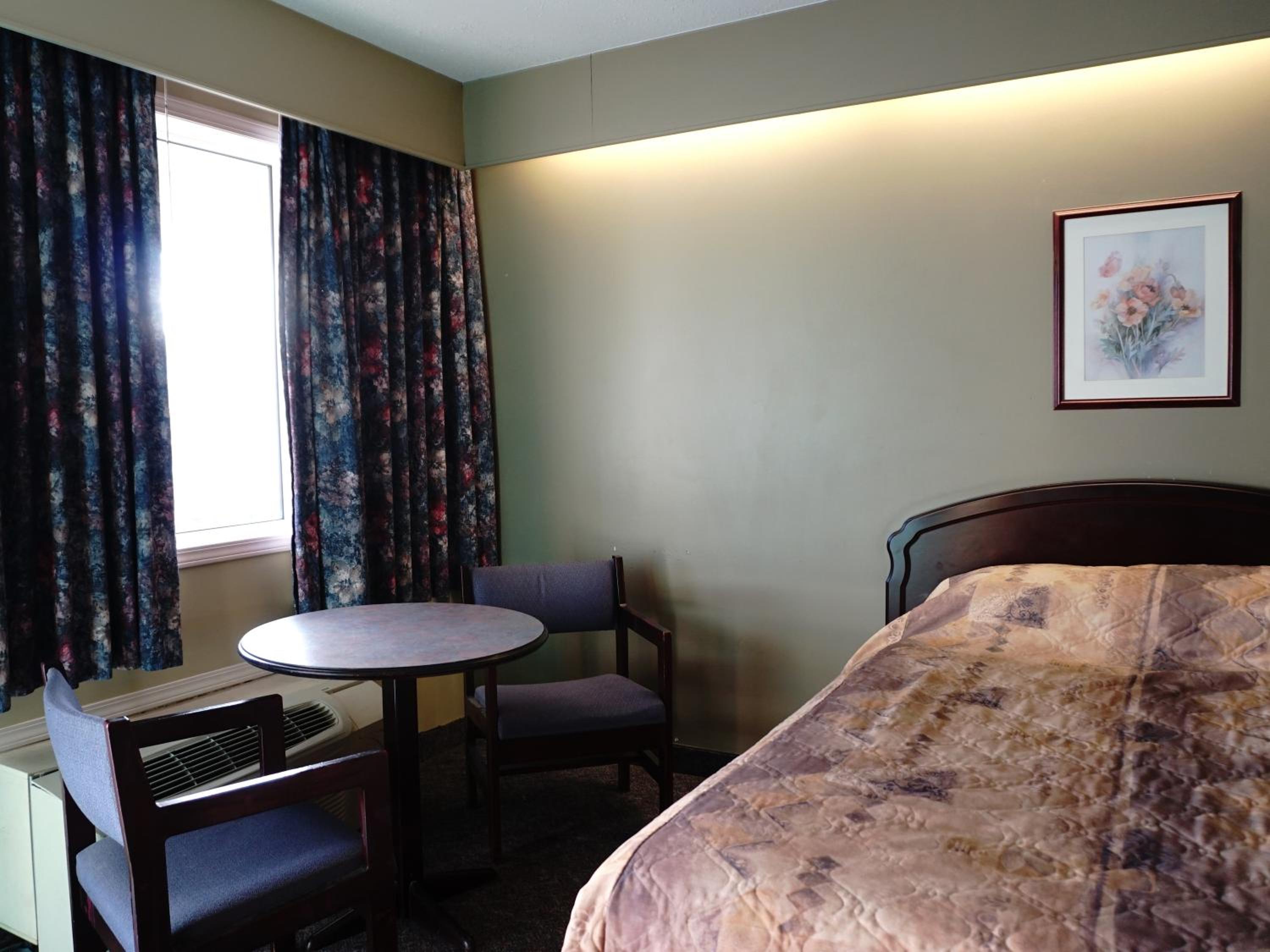 Deluxe Double Or Twin Room photo 2