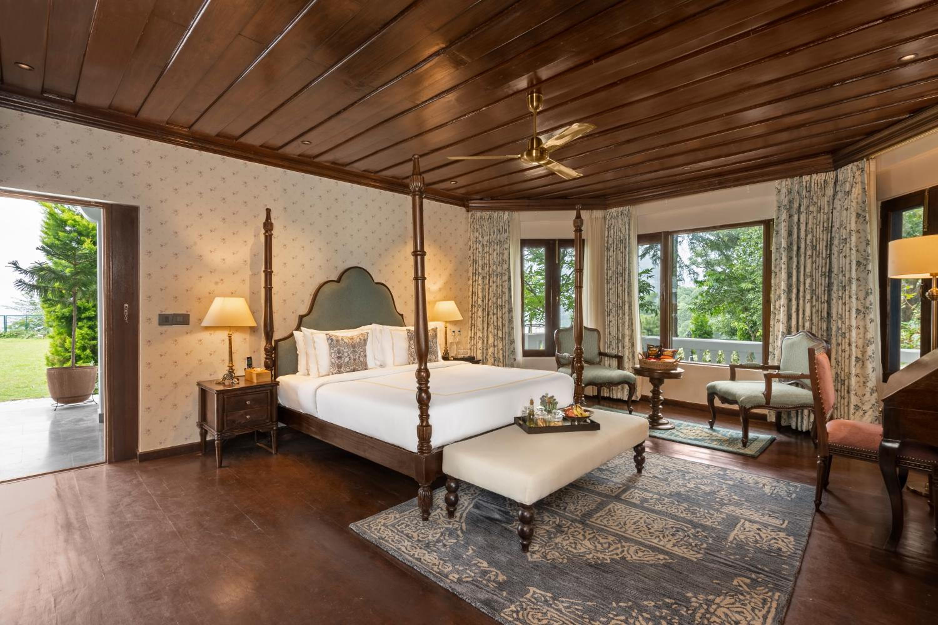 Barkley Executive Suite