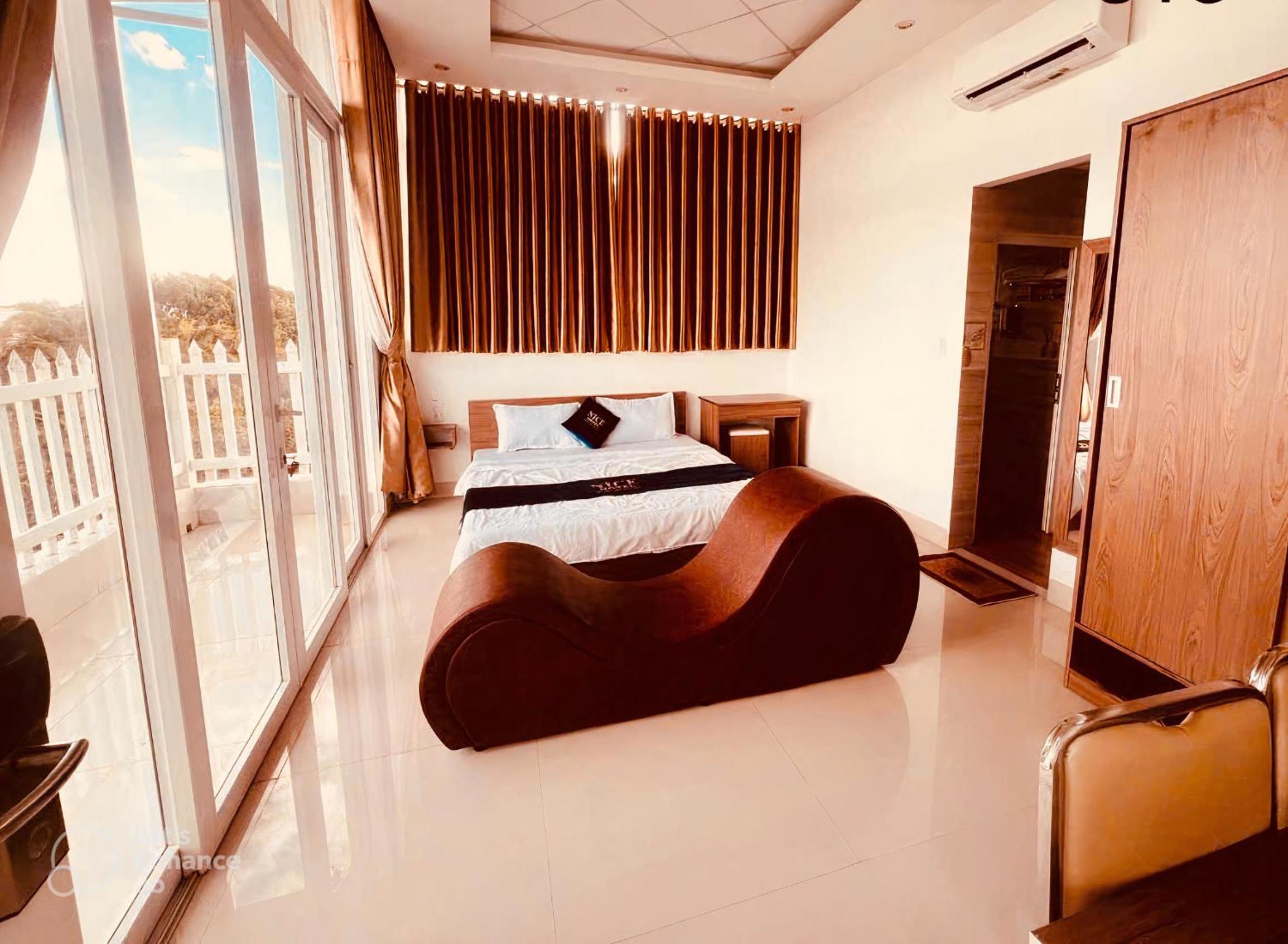 Deluxe Double Room - Photo 5